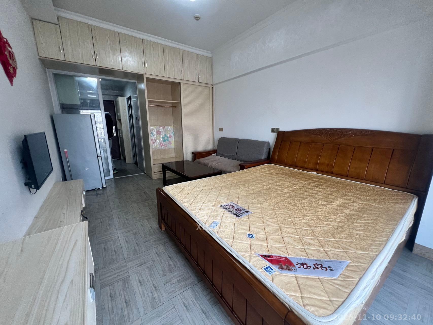 达美D6区  1室1厅1卫    1300.0元/月室内图