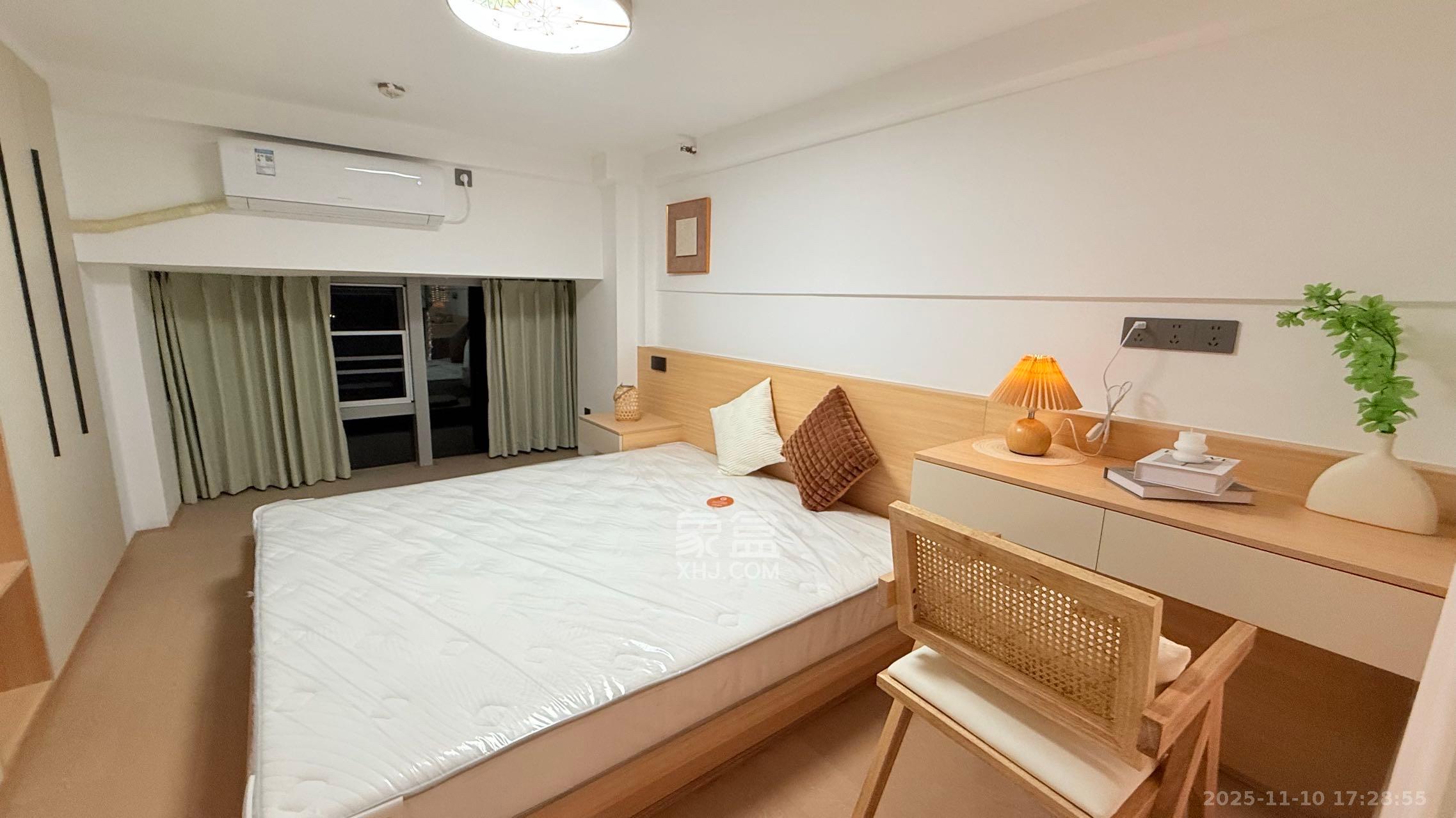 复地滨江金融中心  2室1厅1卫    3280.0元/月室内图