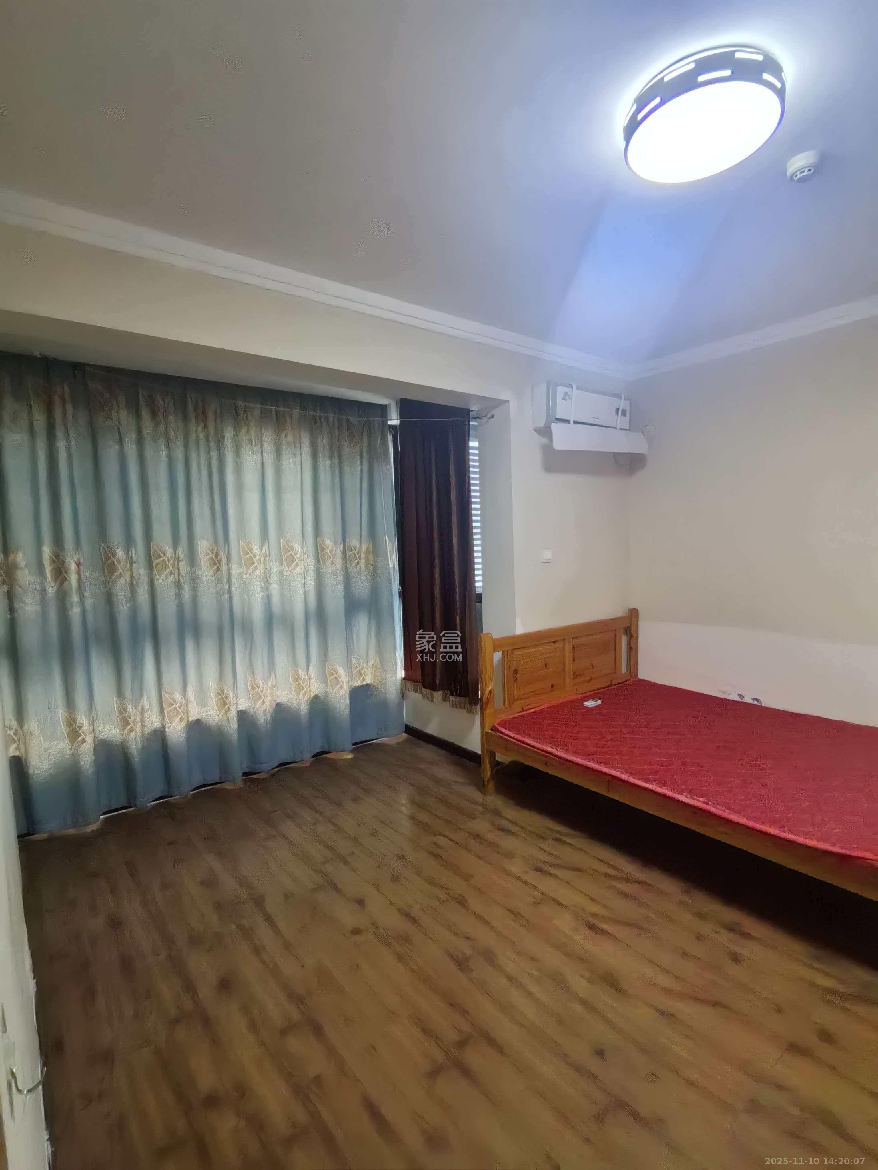 标志商务中心 1室1厅1卫 1500.0元/月 标志商务中心 1室1厅1卫 1500.0元/月室内图