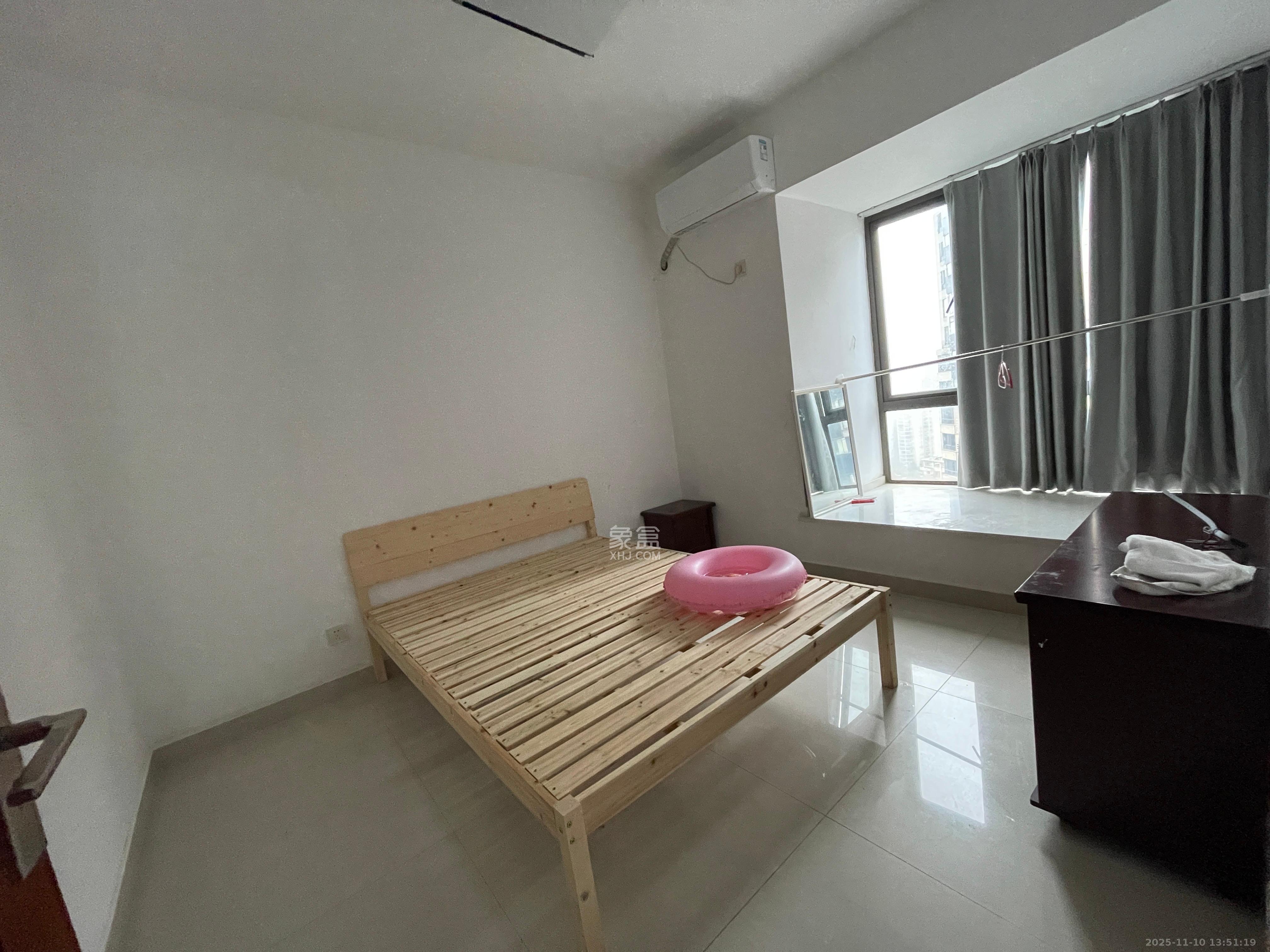 通用时代国际社区  3室1厅1卫    3500.0元/月室内图