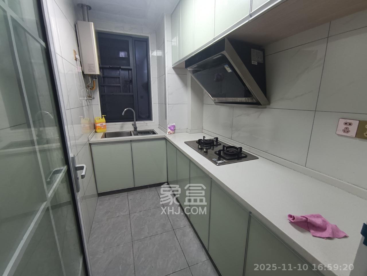 澳海澜庭  3室2厅1卫    1800.0元/月室内图