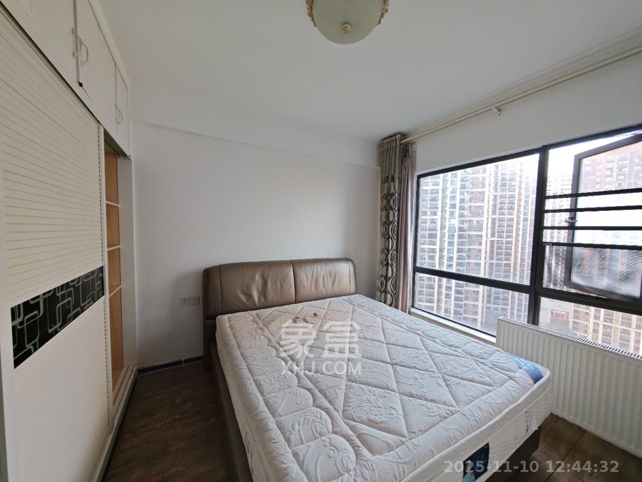 达美D6区 4室2厅2卫 3500.0元/月 达美D6区 4室2厅2卫 3500.0元/月室内图