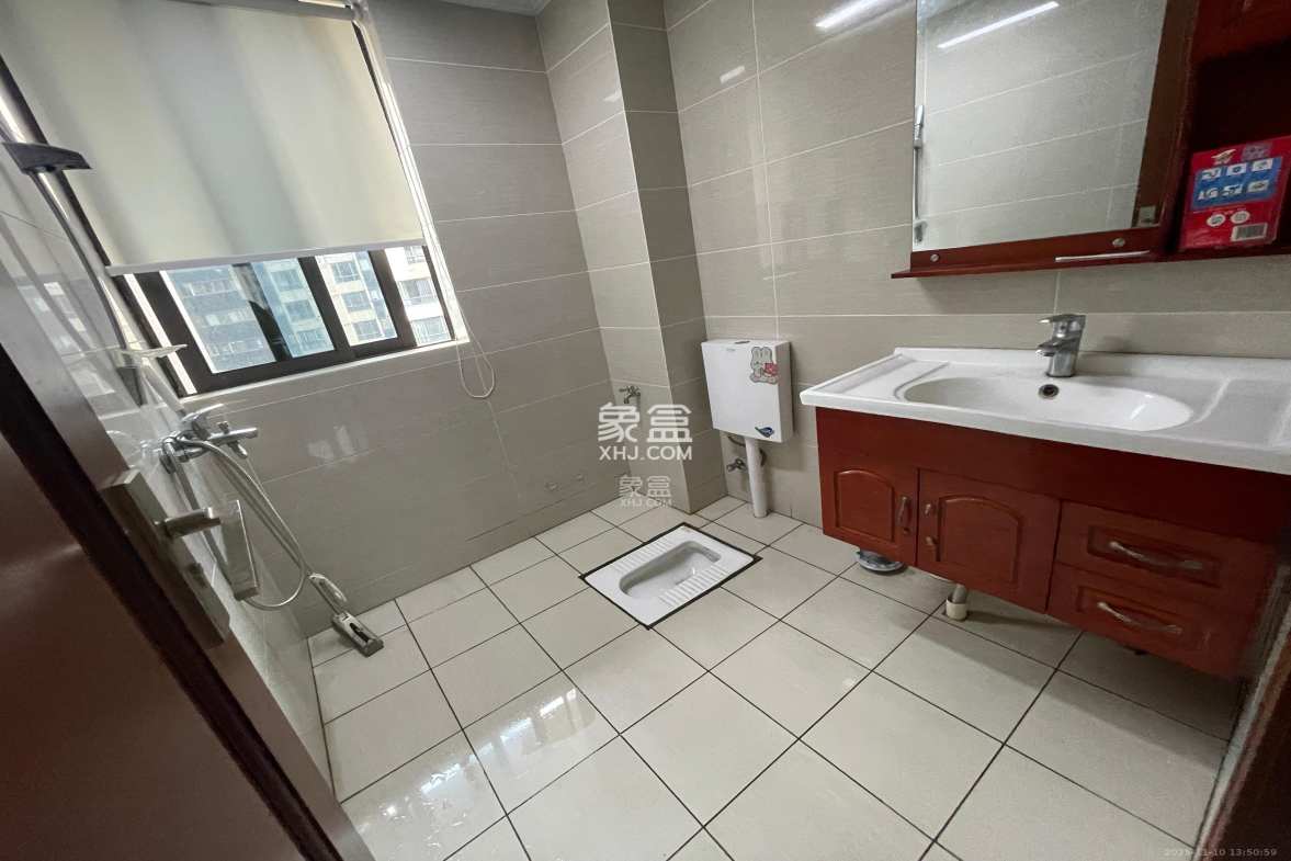 通用时代国际社区 3室1厅1卫 3500.0元/月 通用时代国际社区 3室1厅1卫 3500.0元/月室内图