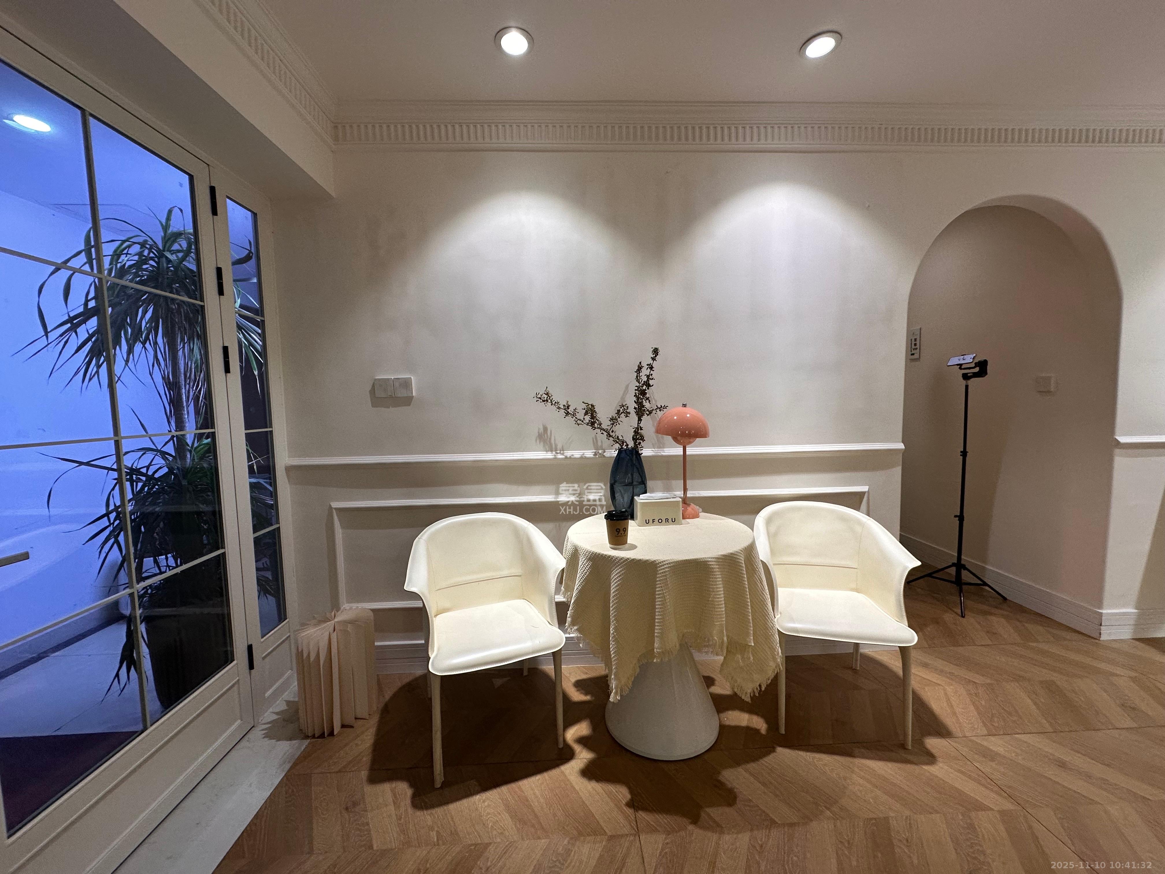 第六都（陆都小区）  1室1厅1卫    8500.0元/月室内图