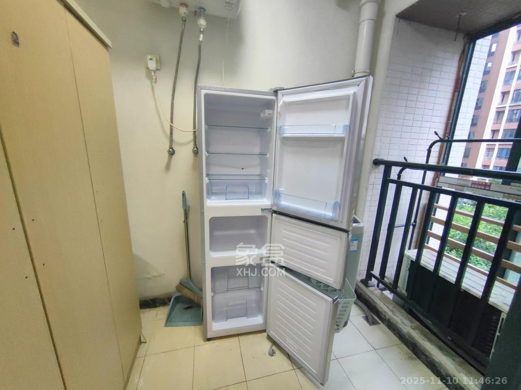 中建芙蓉工社 1室1厅1卫 1100.0元/月 中建芙蓉工社 1室1厅1卫 1100.0元/月室内图