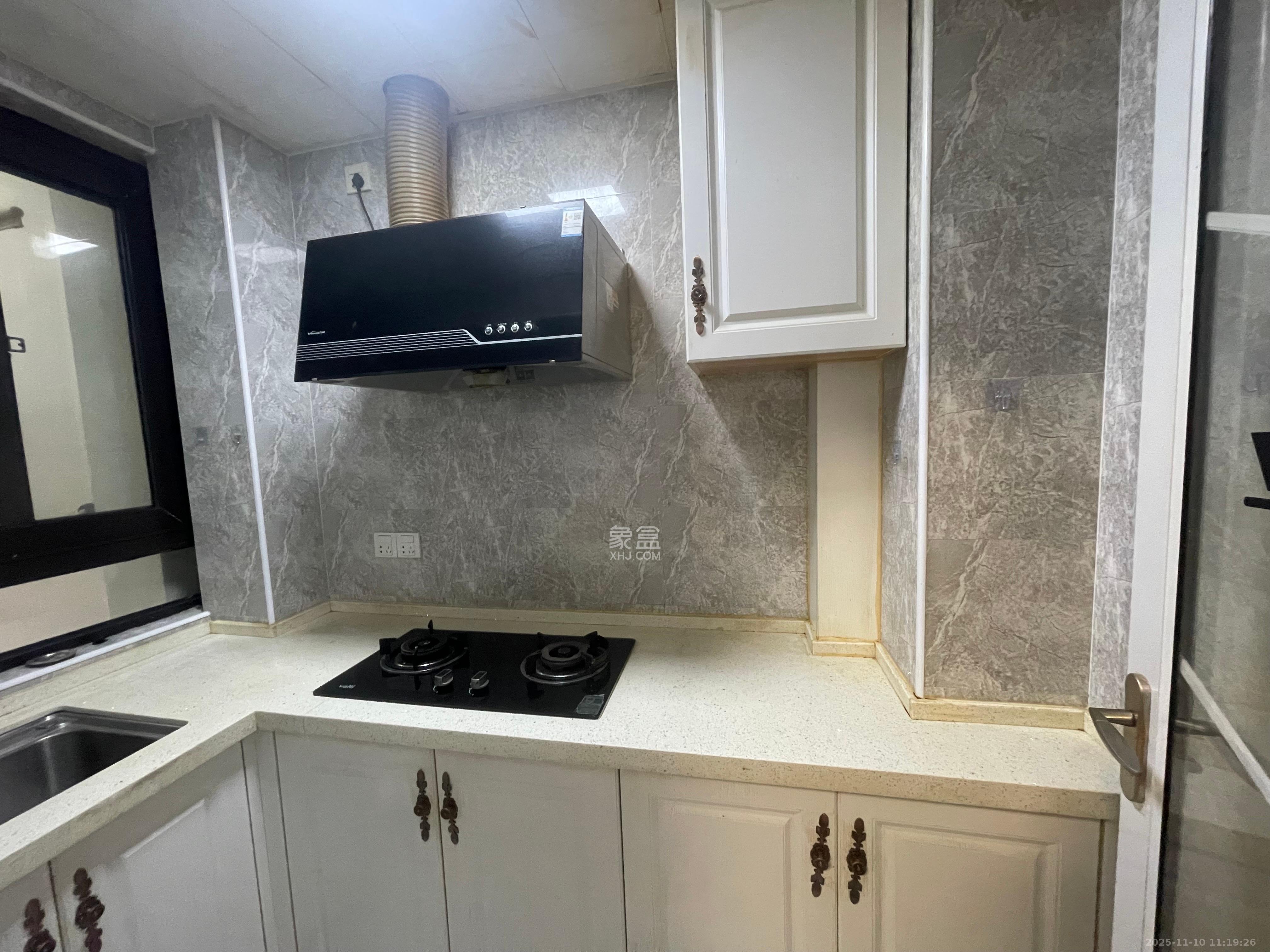 中信凯旋蓝岸（中信新城三期）  1室1厅1卫    1500.0元/月室内图