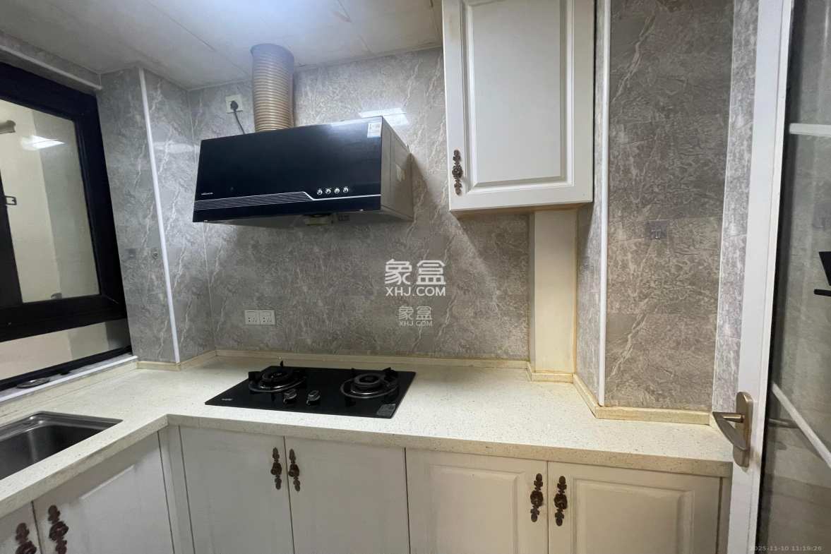 中信凯旋蓝岸(中信新城三期) 1室1厅1卫 1500.0元/月 中信凯旋蓝岸(中信新城三期) 1室1厅1卫 1500.0元/月室内图