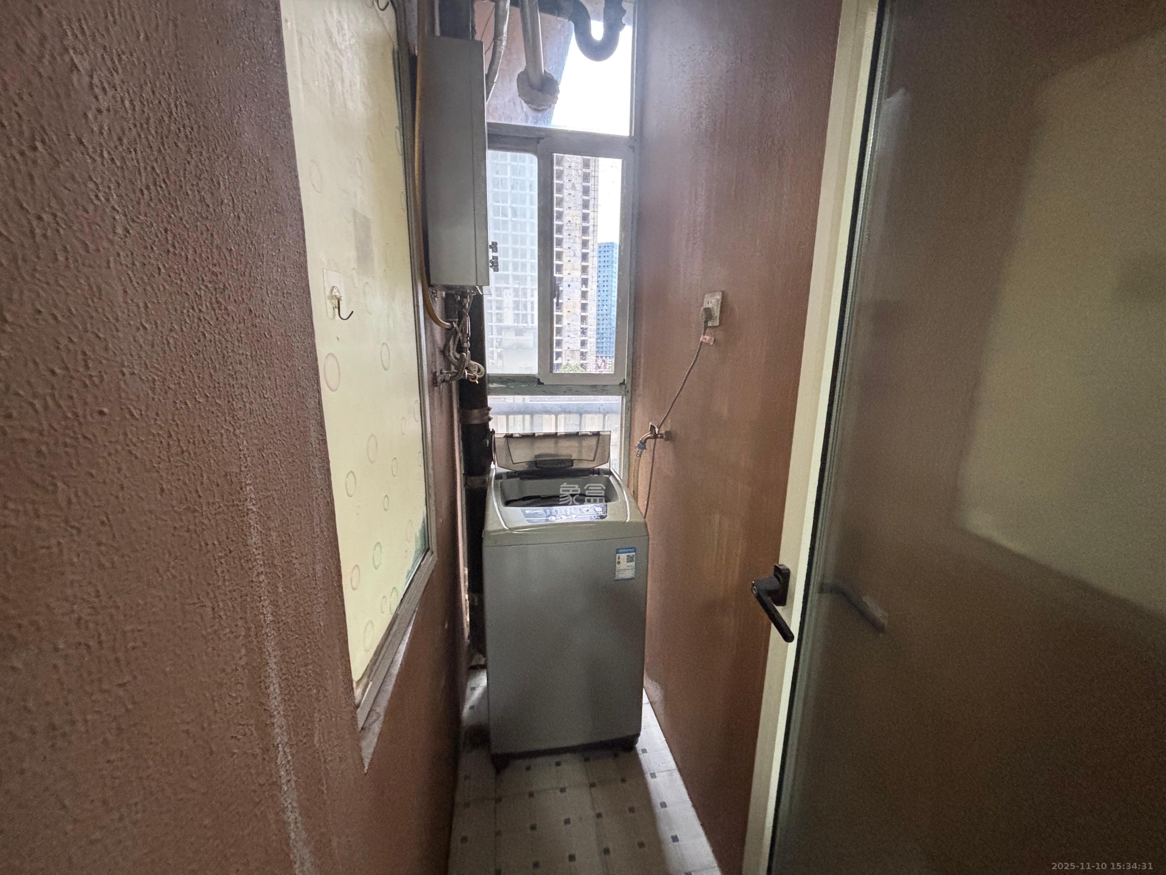 白沙晶城 1室1厅1卫 1800.0元/月 白沙晶城 1室1厅1卫 1800.0元/月室内图