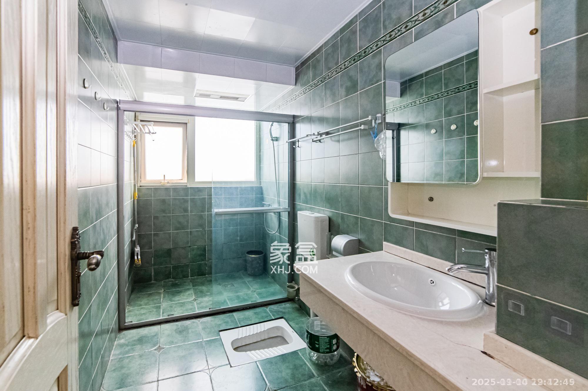 北辰三角洲E5区  4室2厅2卫    3700.0元/月室内图