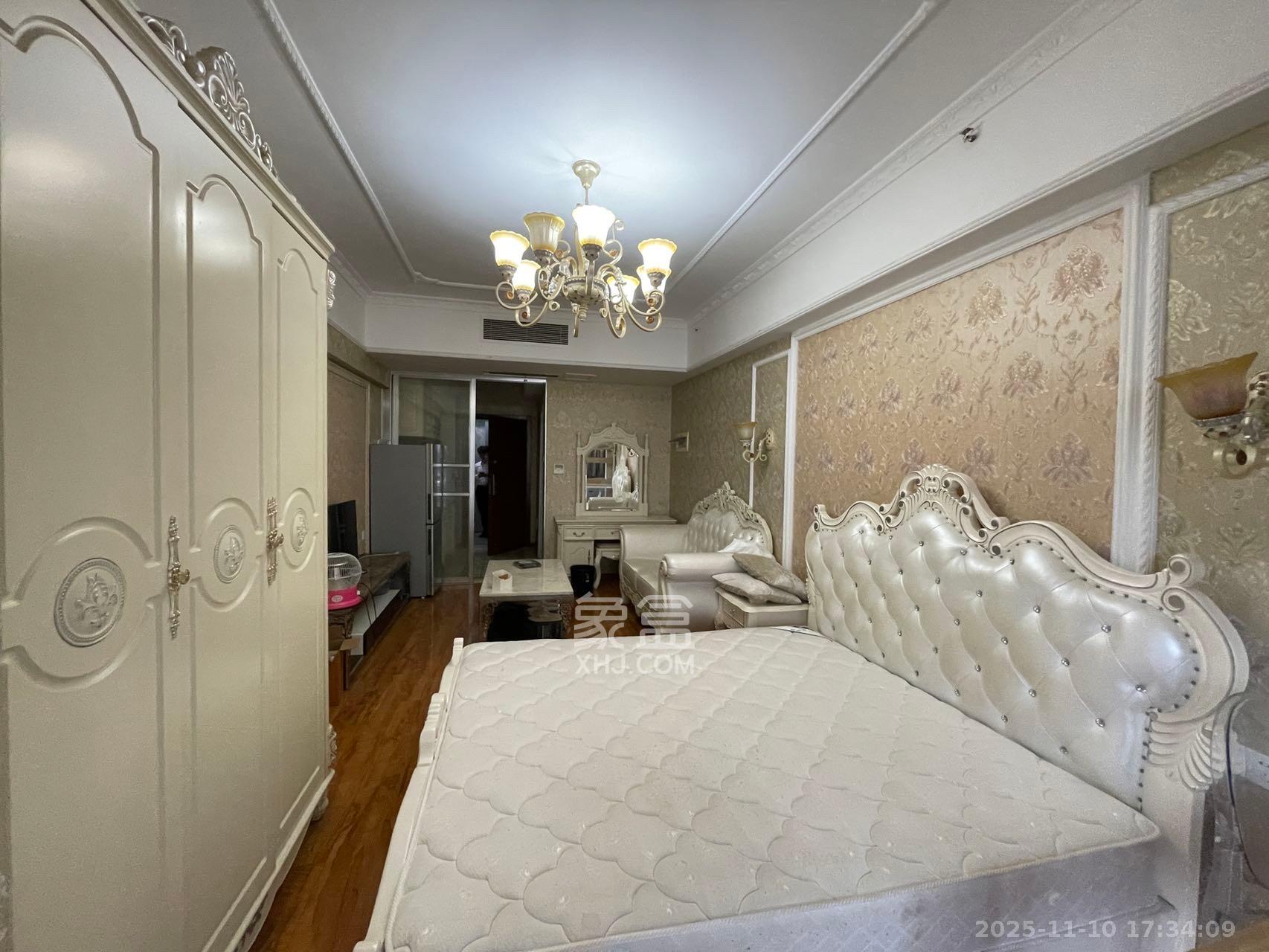 东怡外国（南湖一号)  1室1厅1卫    1600.0元/月室内图