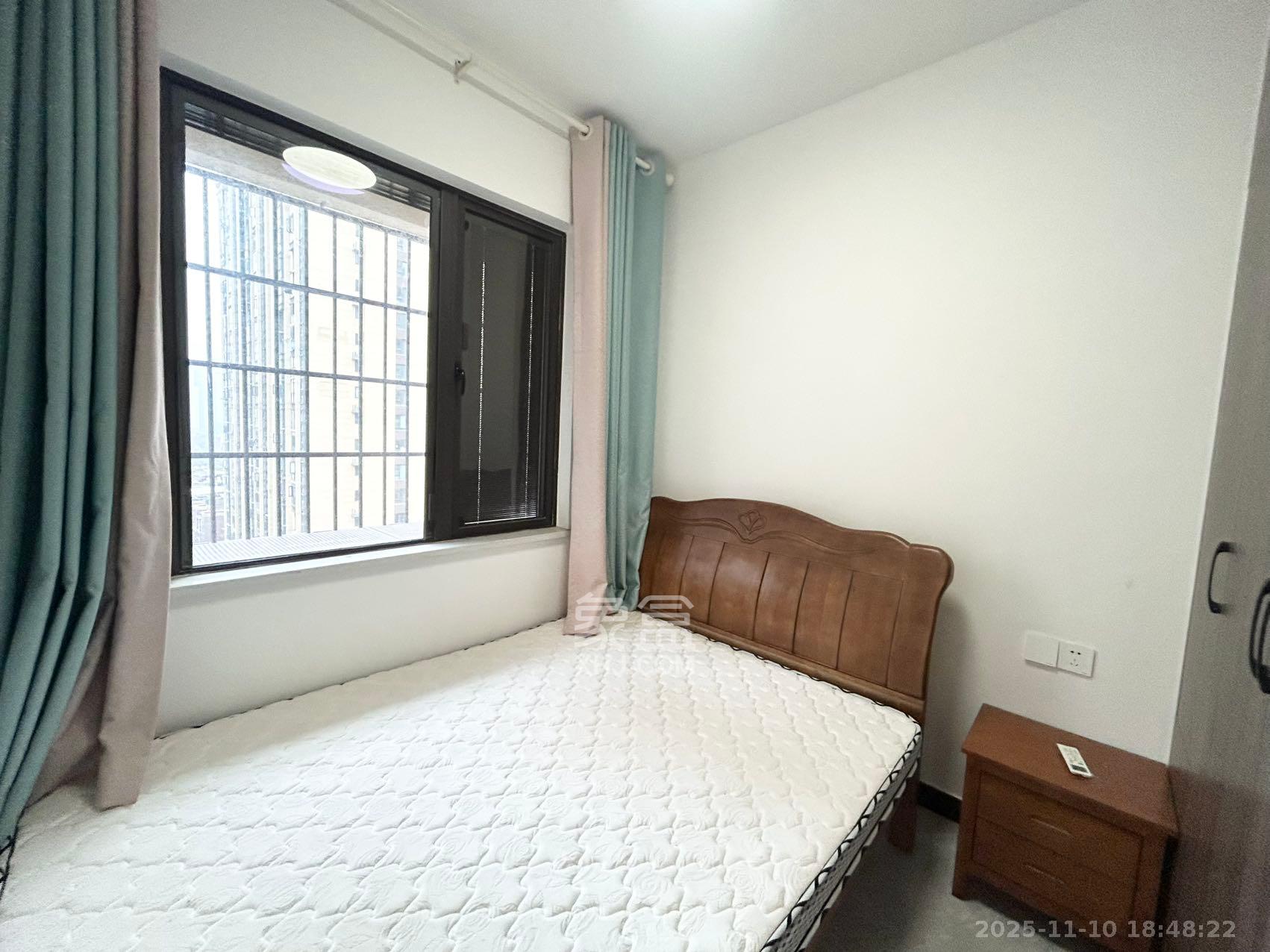 长房明宸府  2室1厅1卫    1600.0元/月室内图