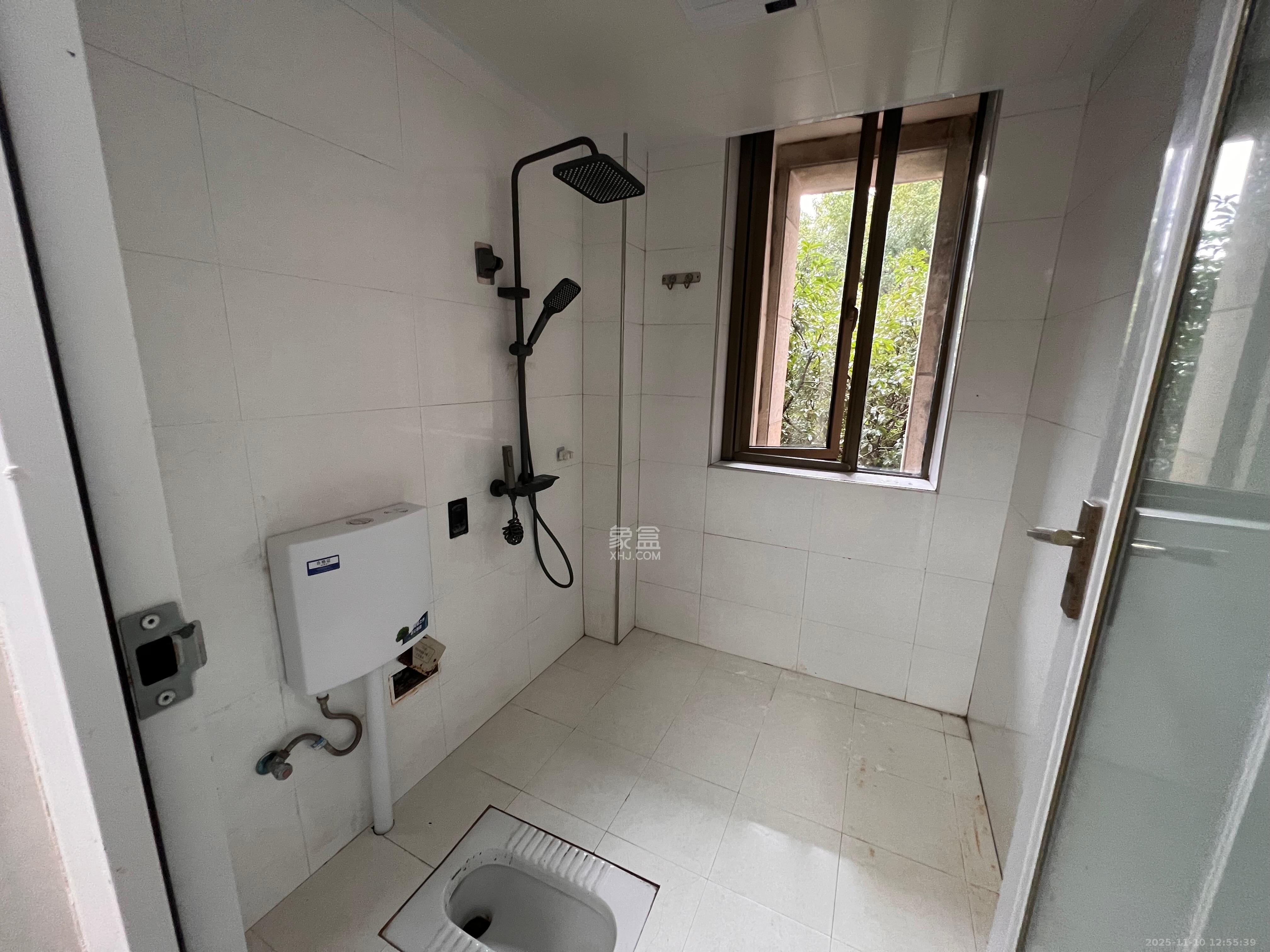 奥林匹克花园  4室1厅2卫    3500.0元/月室内图