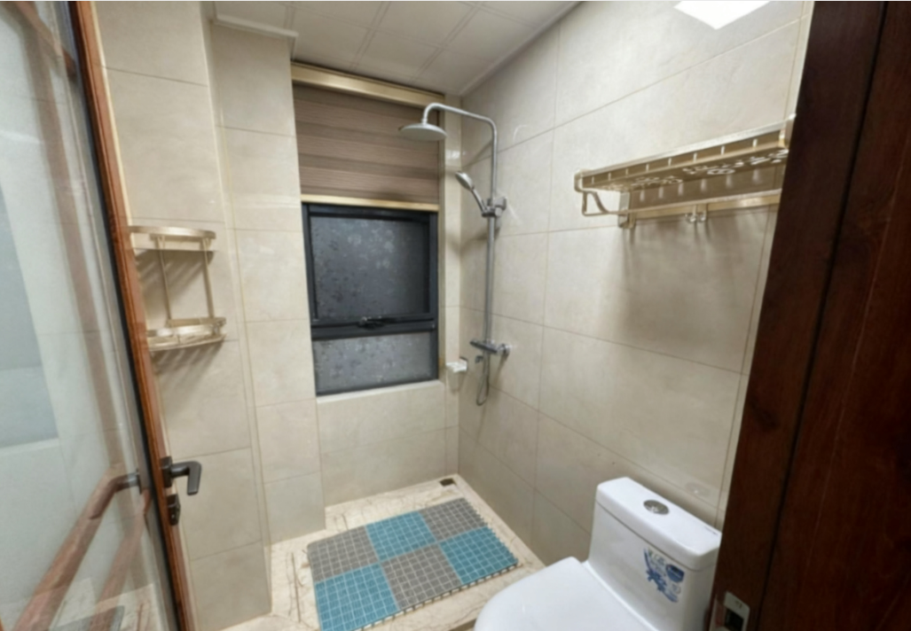 海航豪庭北苑 3室2厅2卫 5800.0元/月 海航豪庭北苑 3室2厅2卫 5800.0元/月室内图