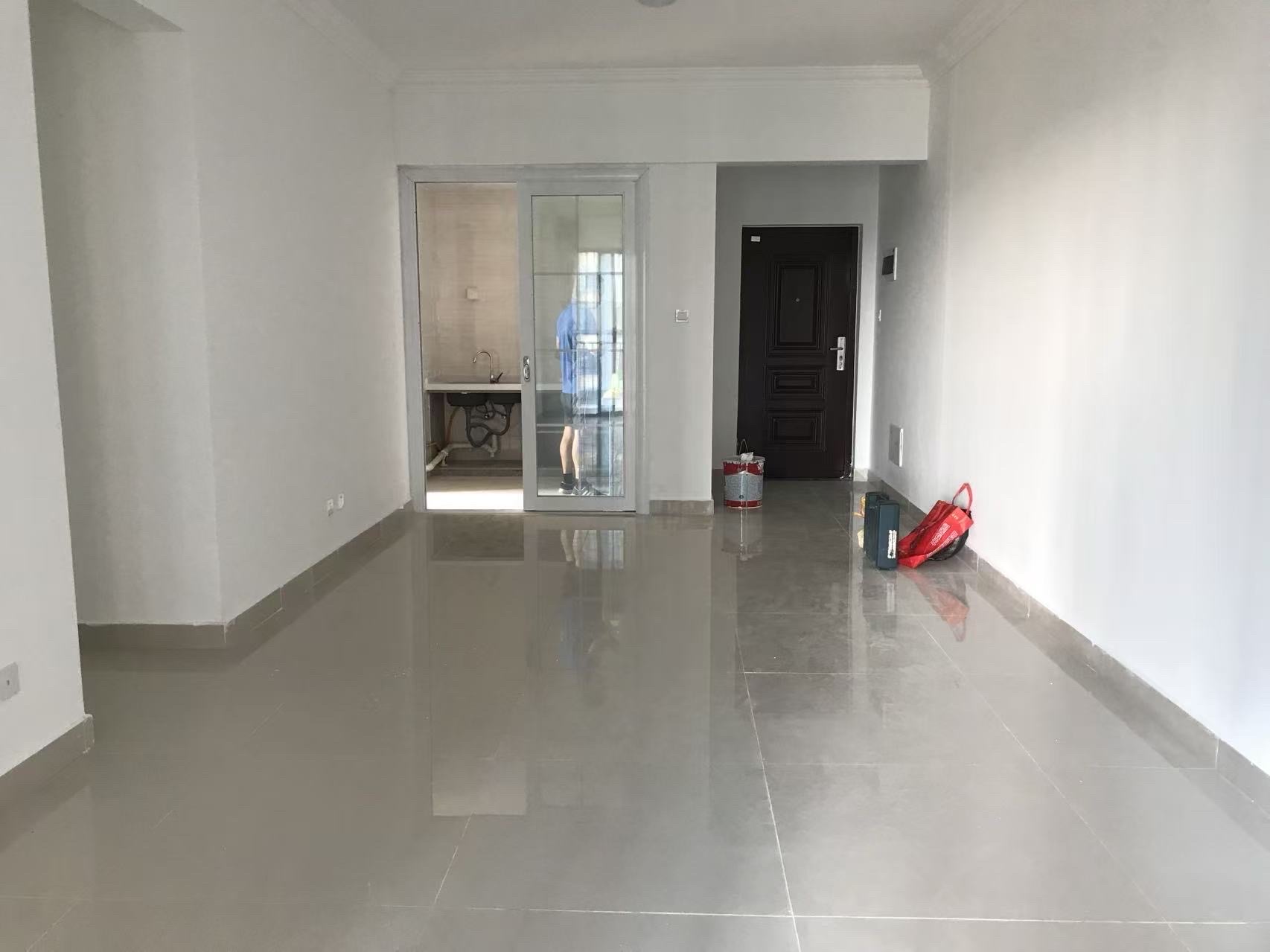 新海小区  3室1厅1卫    1500.0元/月