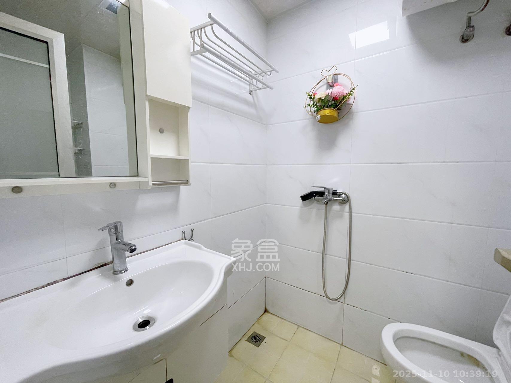 星城荣域  1室1厅1卫    1480.0元/月室内图