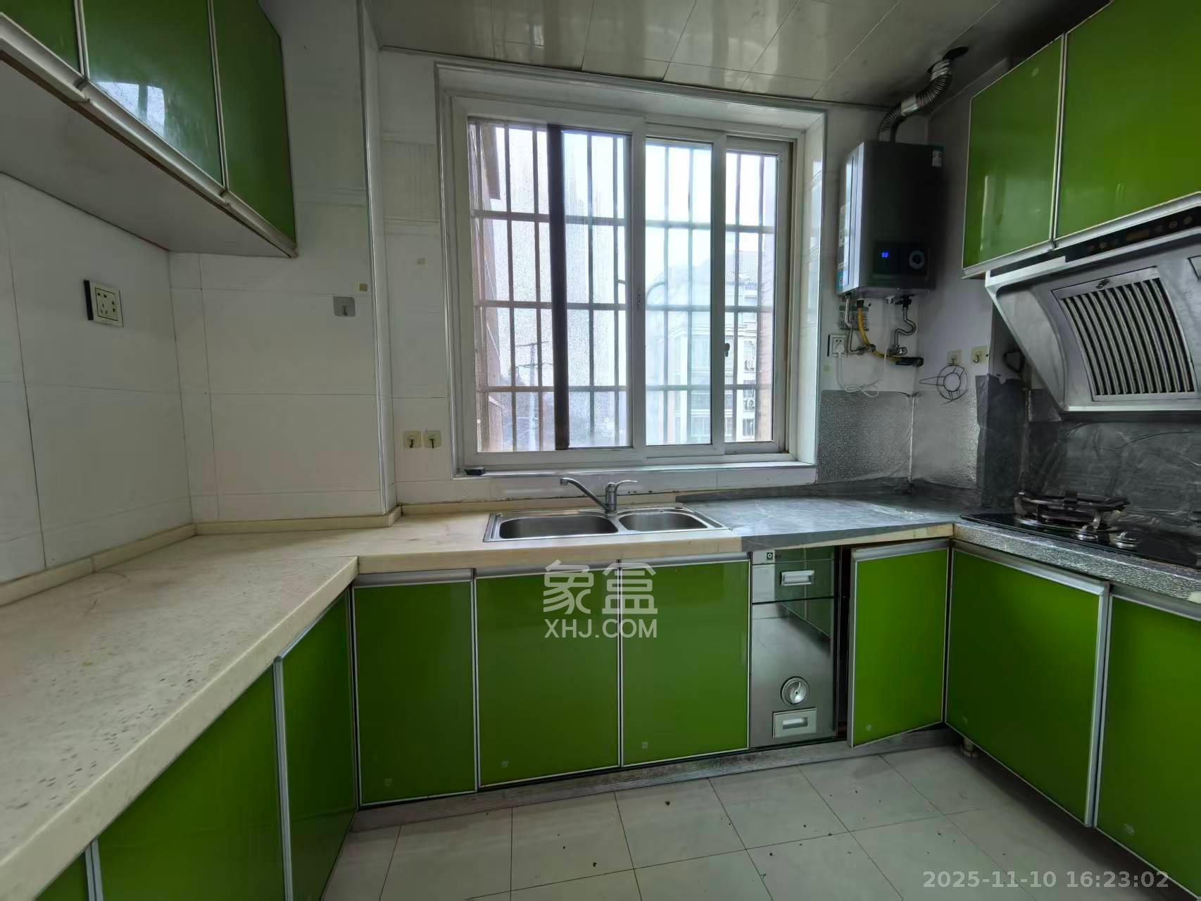 长房西郡  2室2厅2卫    2200.0元/月室内图