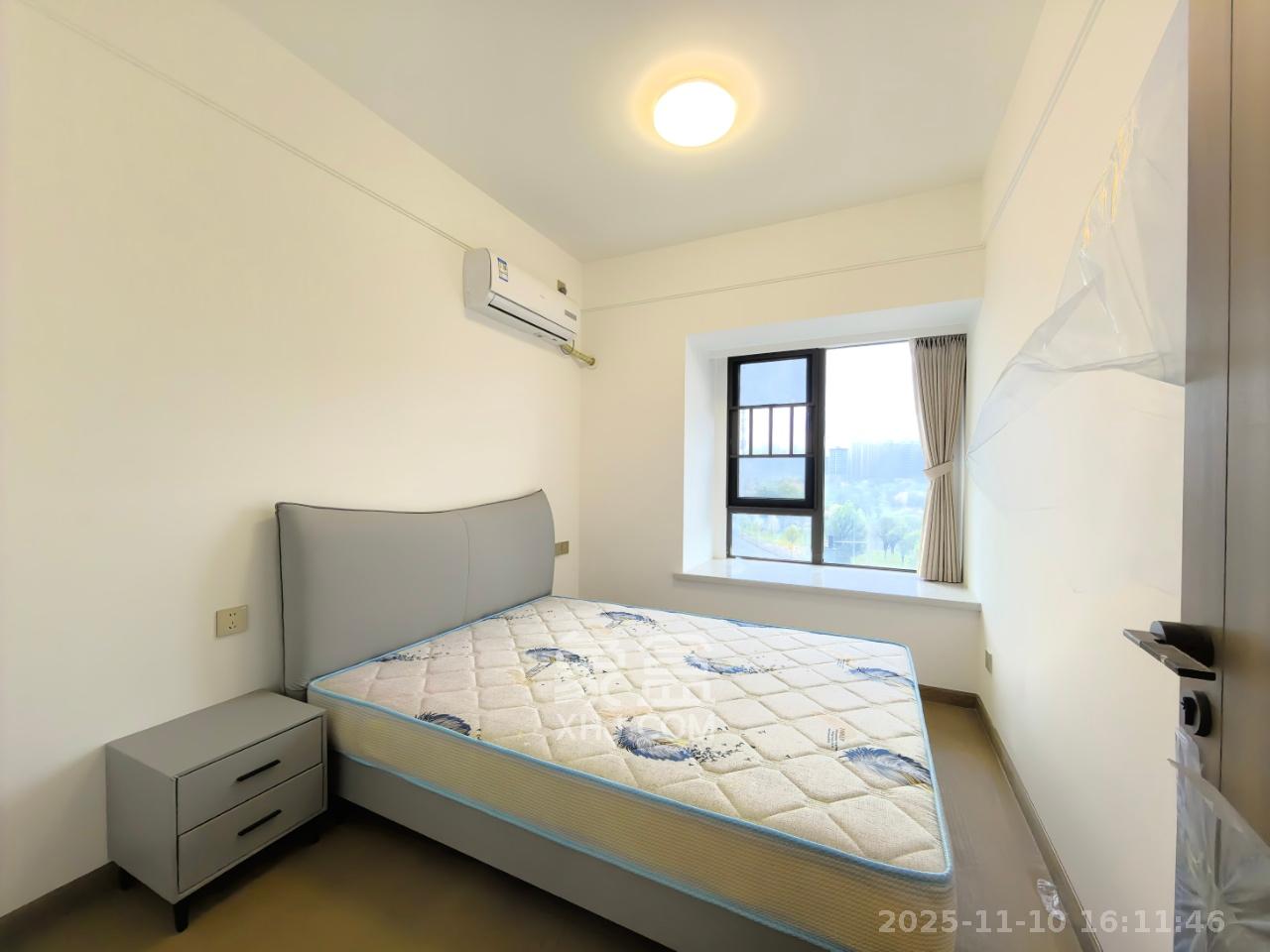 阳光城尚东湾青柠园  4室2厅2卫    3500.0元/月室内图