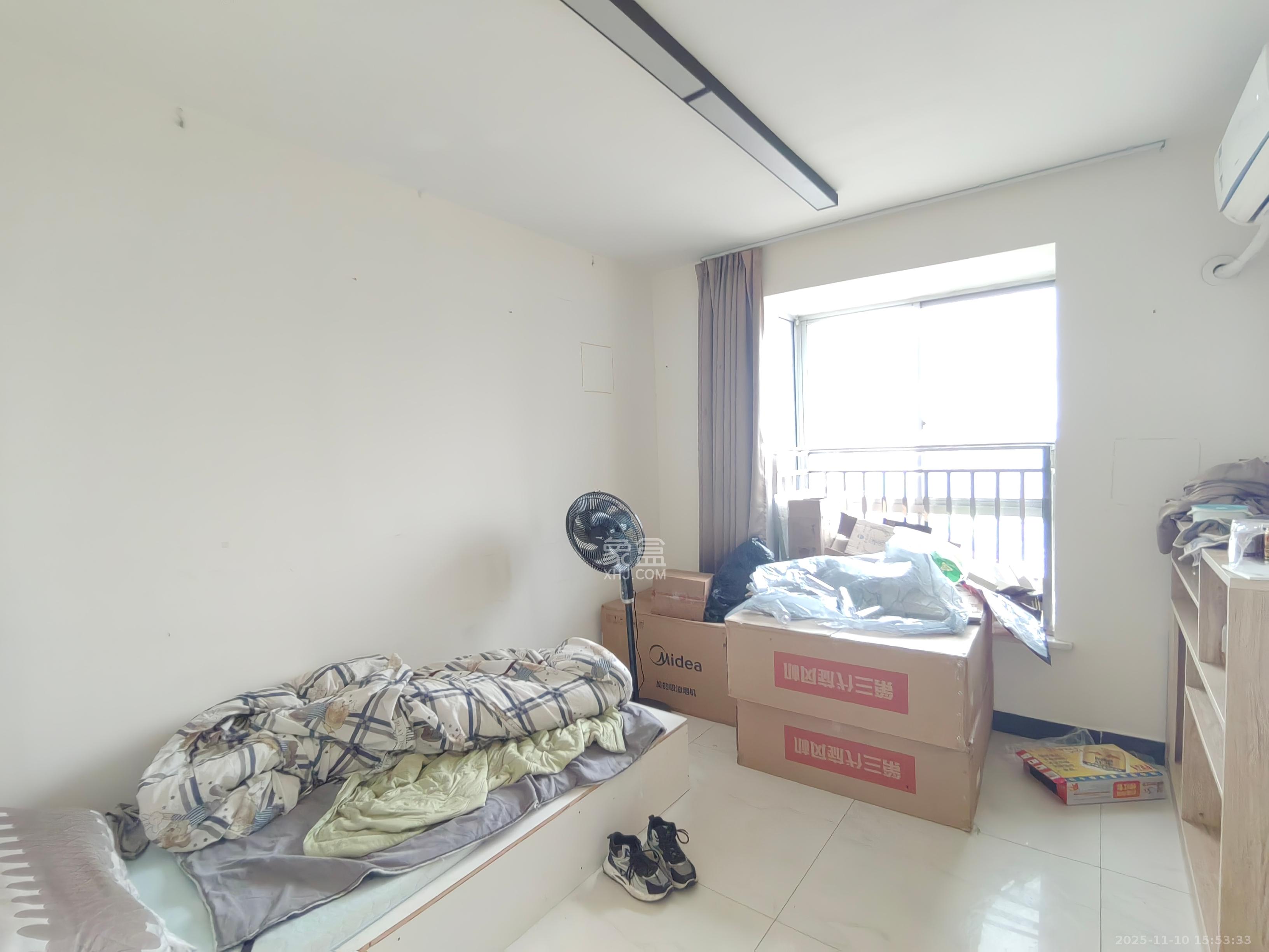 高桥现代商贸城 4室2厅1卫 3800.0元/月 高桥现代商贸城 4室2厅1卫 3800.0元/月室内图