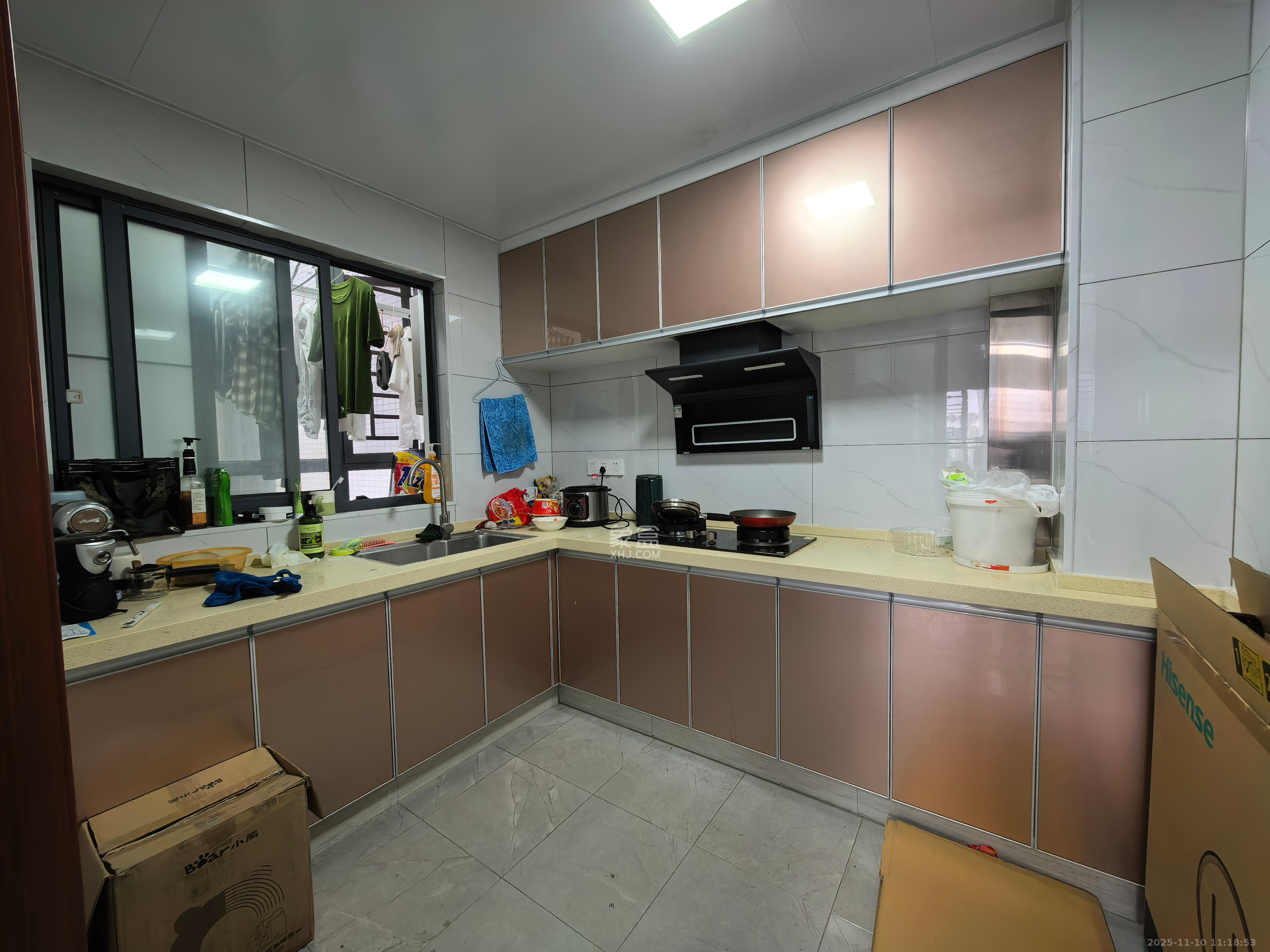 恒基凯旋门三期 3室2厅2卫 2500.0元/月 恒基凯旋门三期 3室2厅2卫 2500.0元/月室内图