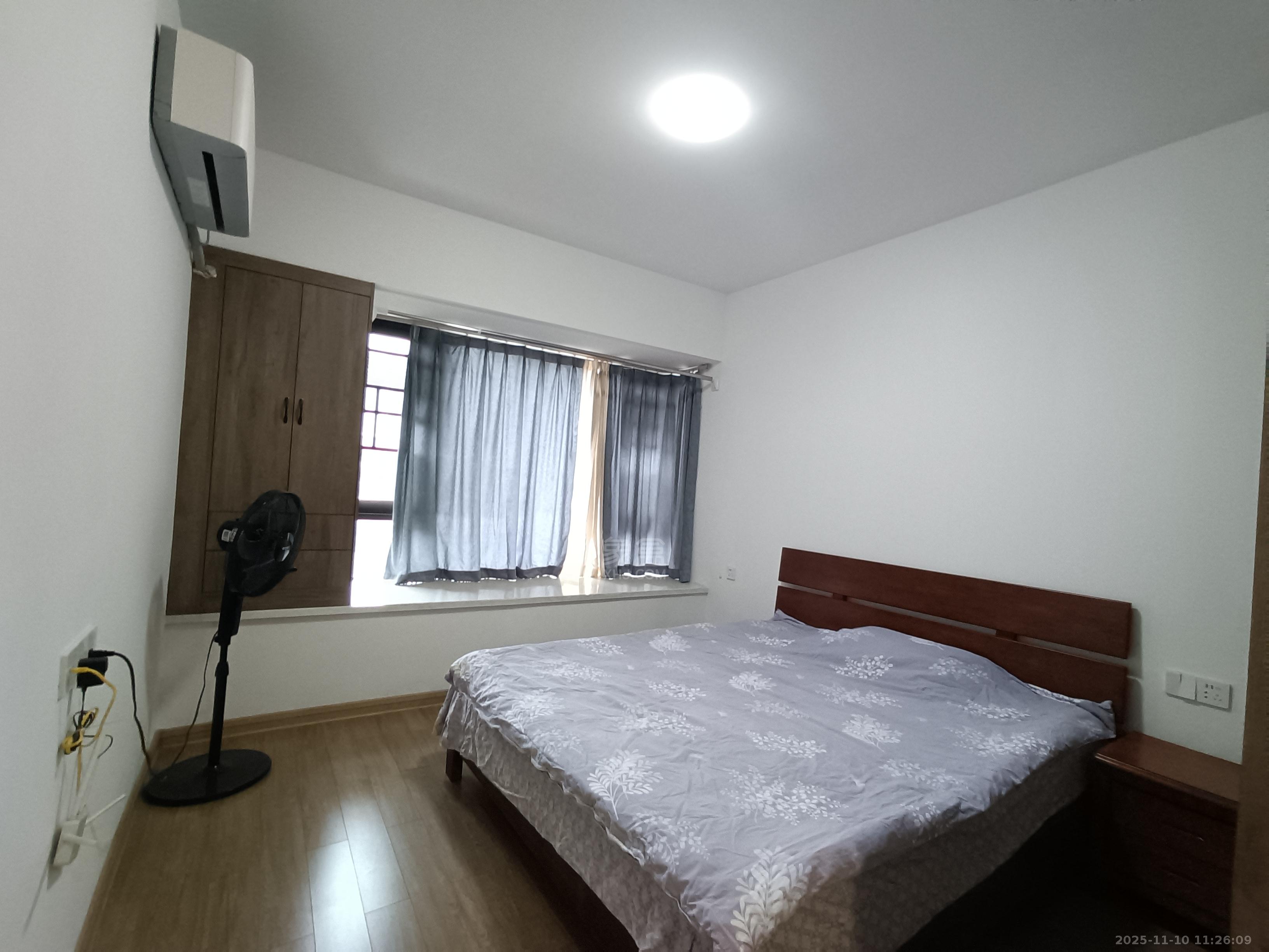 美的翰城 3室2厅2卫 2200.0元/月 美的翰城 3室2厅2卫 2200.0元/月室内图