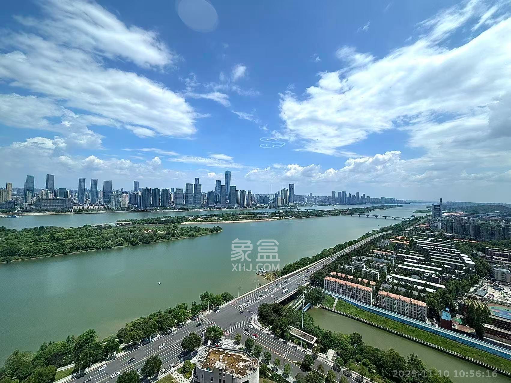 江山印  4室2厅3卫    16800.0元/月