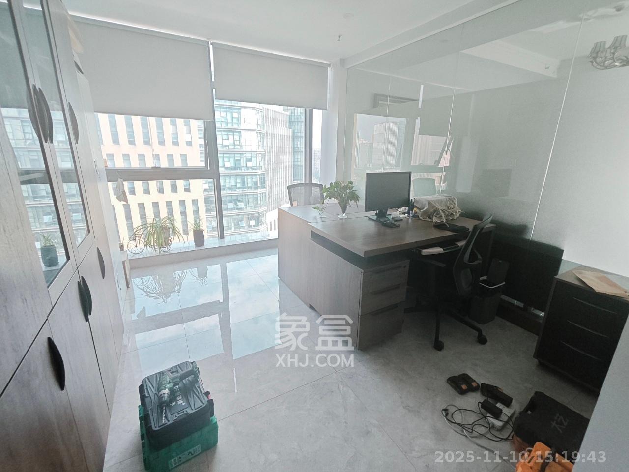 荣盛花语馨苑  1室1厅2卫    4900.0元/月室内图