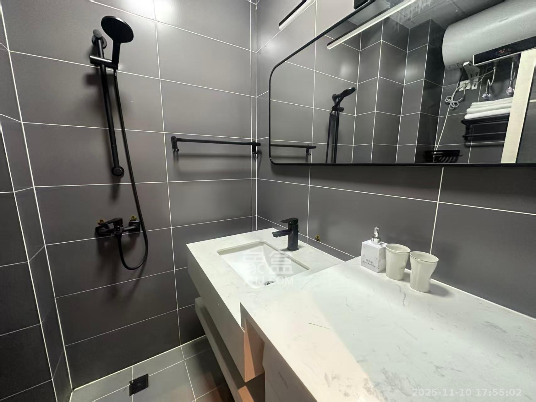 海伦春天 1室1厅1卫 1600.0元/月 海伦春天 1室1厅1卫 1600.0元/月室内图