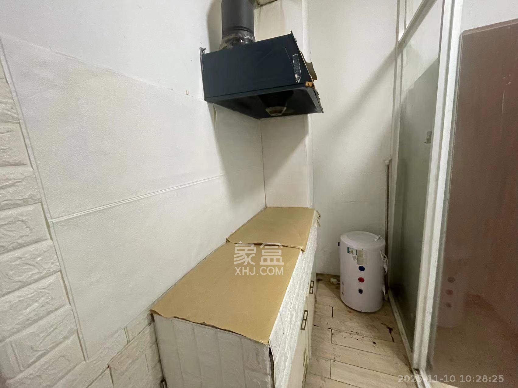 都市晨光  1室0厅1卫    1100.0元/月室内图