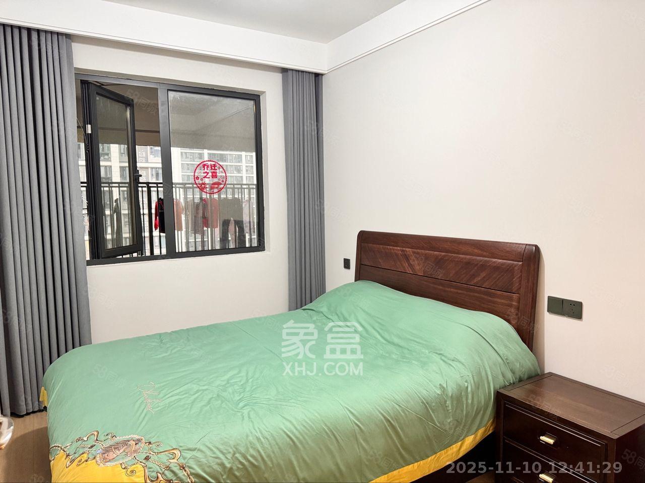 华润凯旋门一期  3室2厅2卫    3300.0元/月室内图