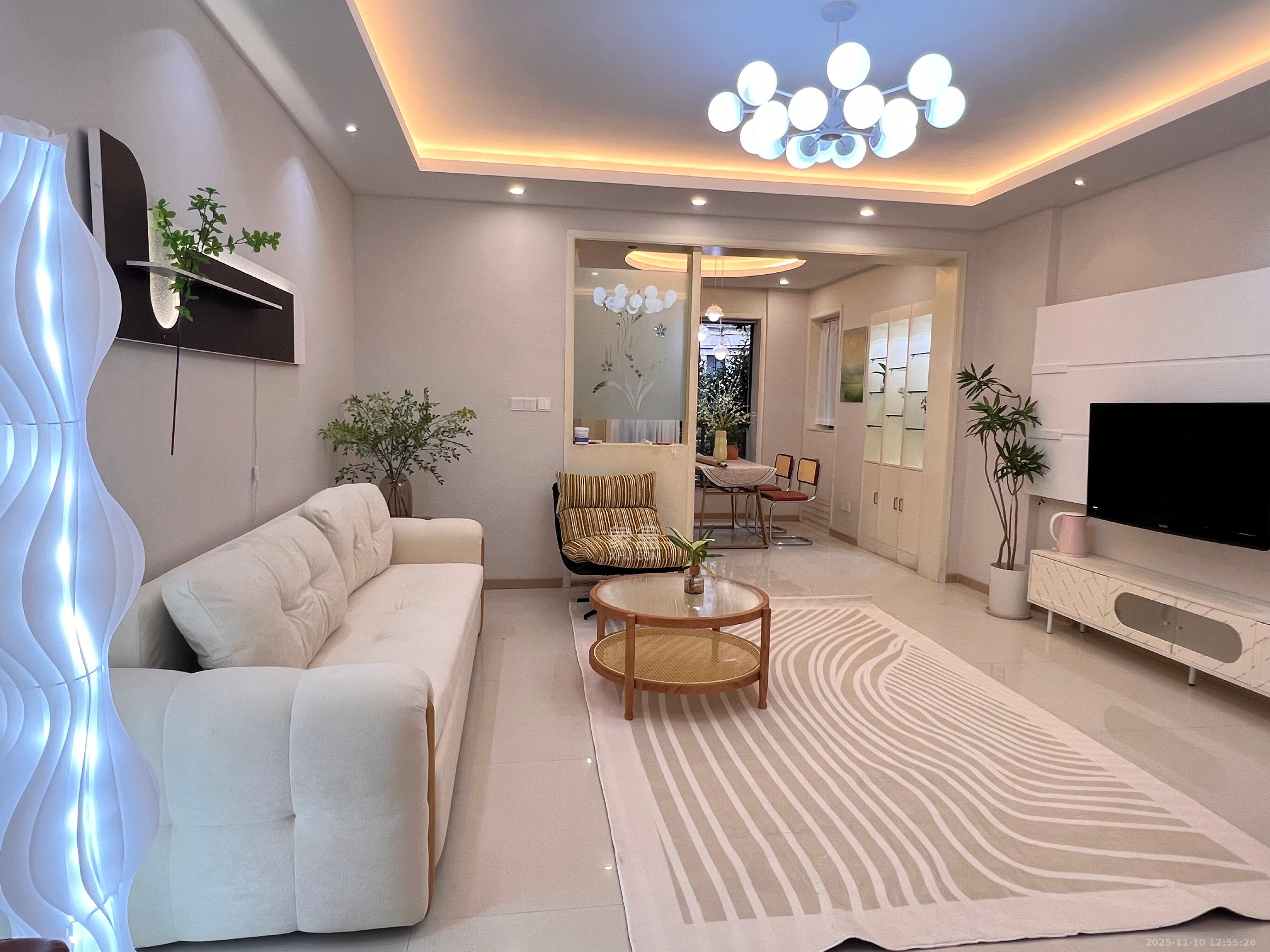 奥林匹克花园  4室1厅2卫    3500.0元/月室内图