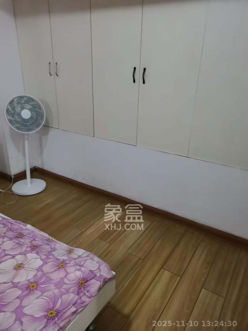 他城(天鸿时代公寓) 1室1厅1卫 1400.0元/月 他城(天鸿时代公寓) 1室1厅1卫 1400.0元/月室内图