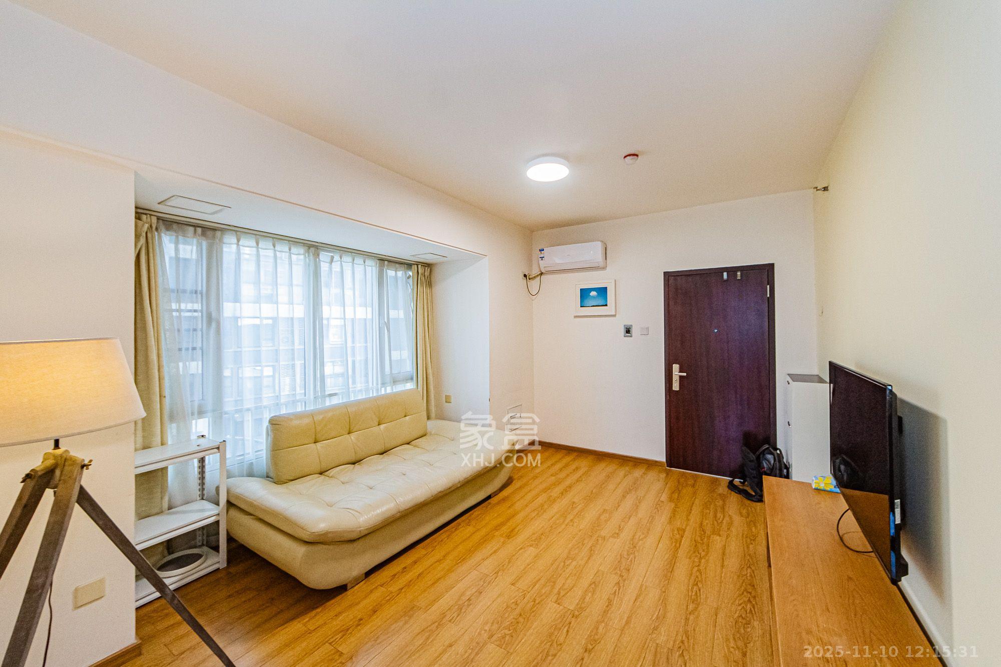 北辰三角洲E3区  1室1厅1卫    2800.0元/月室内图