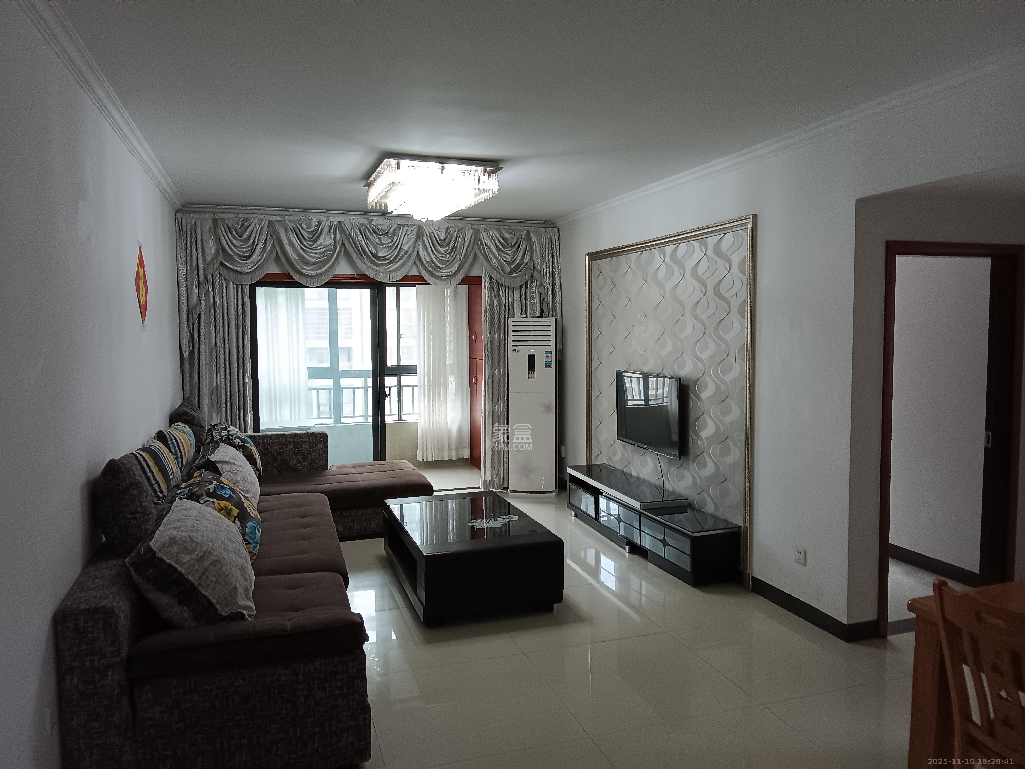 上峰苑（兰亭玥岛）  2室2厅1卫    2300.0元/月