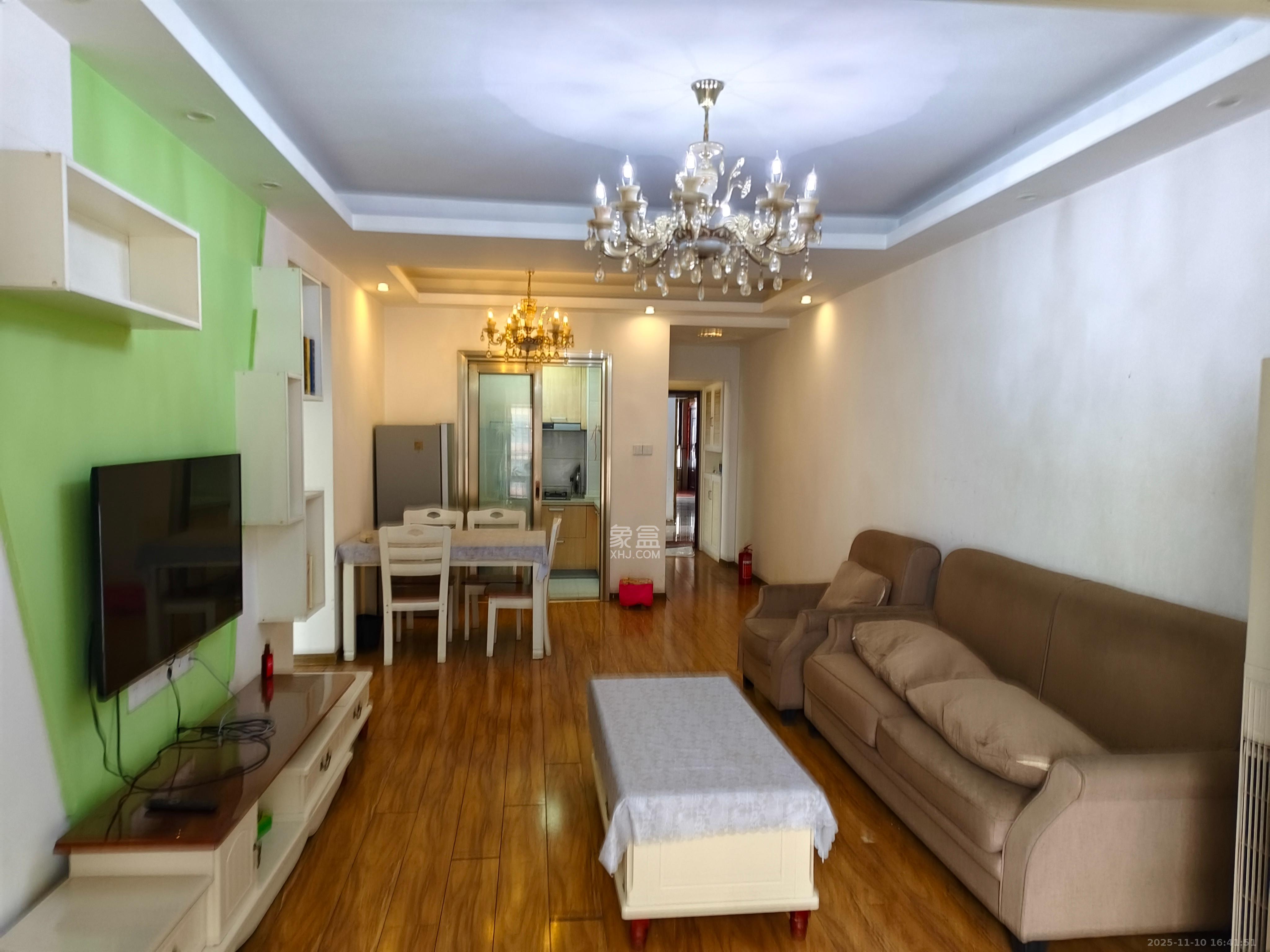 海德公园  1室2厅1卫    1650.0元/月室内图