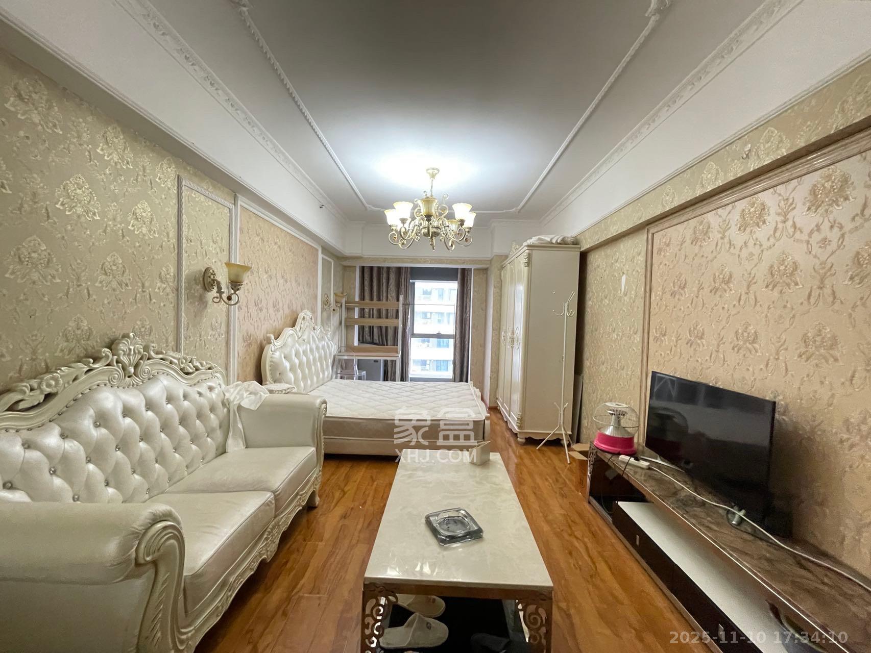 东怡外国（南湖一号)  1室1厅1卫    1600.0元/月室内图