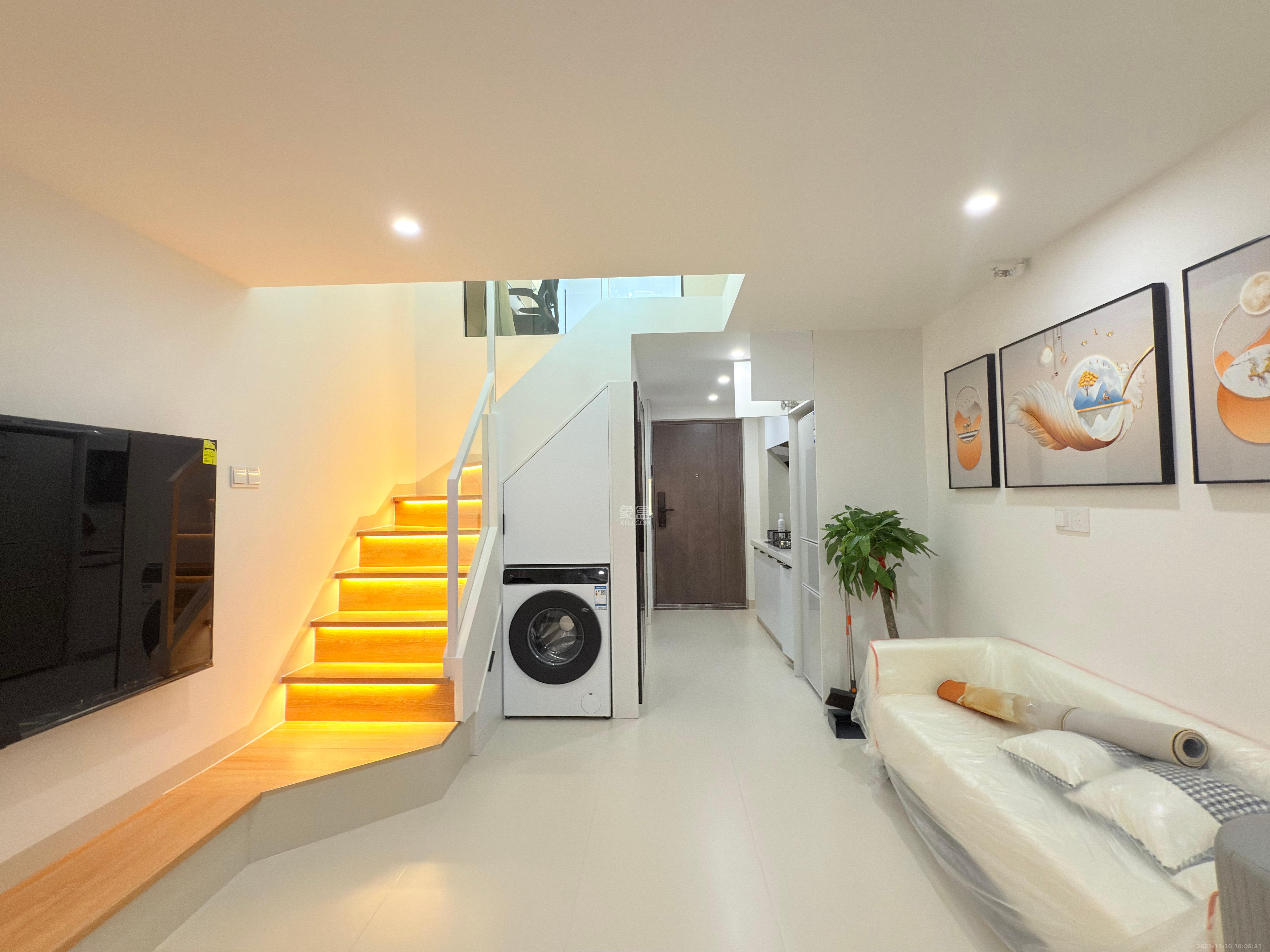 卓越中寰 2室1厅1卫 2700.0元/月 卓越中寰 2室1厅1卫 2700.0元/月室内图