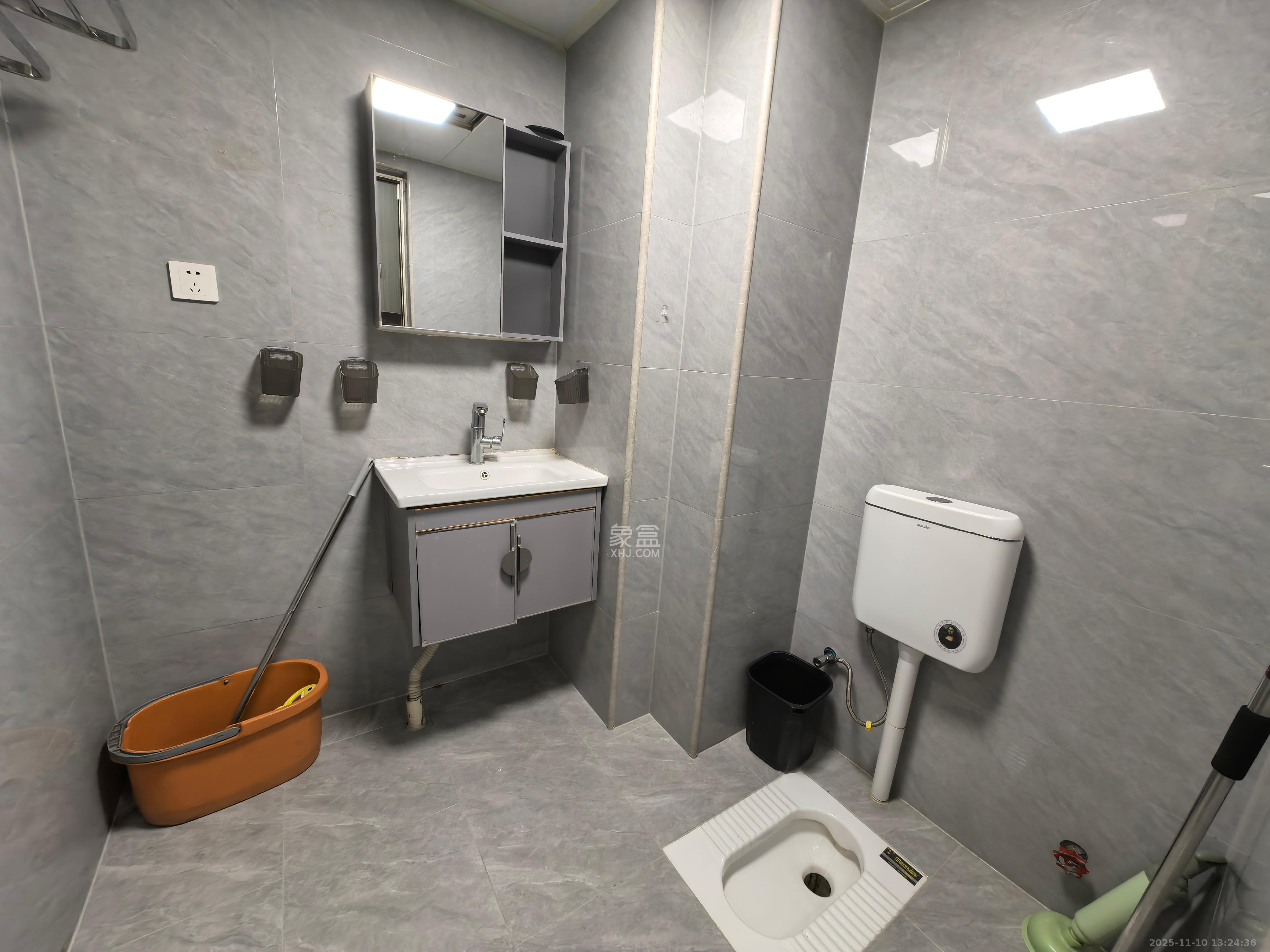 福晟钱隆国际(晟冉景苑) 1室1厅1卫 1500.0元/月 福晟钱隆国际(晟冉景苑) 1室1厅1卫 1500.0元/月室内图