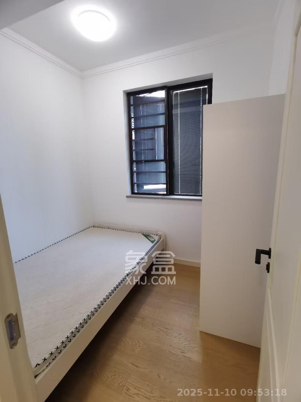 万科金色梦想C区  3室2厅2卫    3000.0元/月室内图