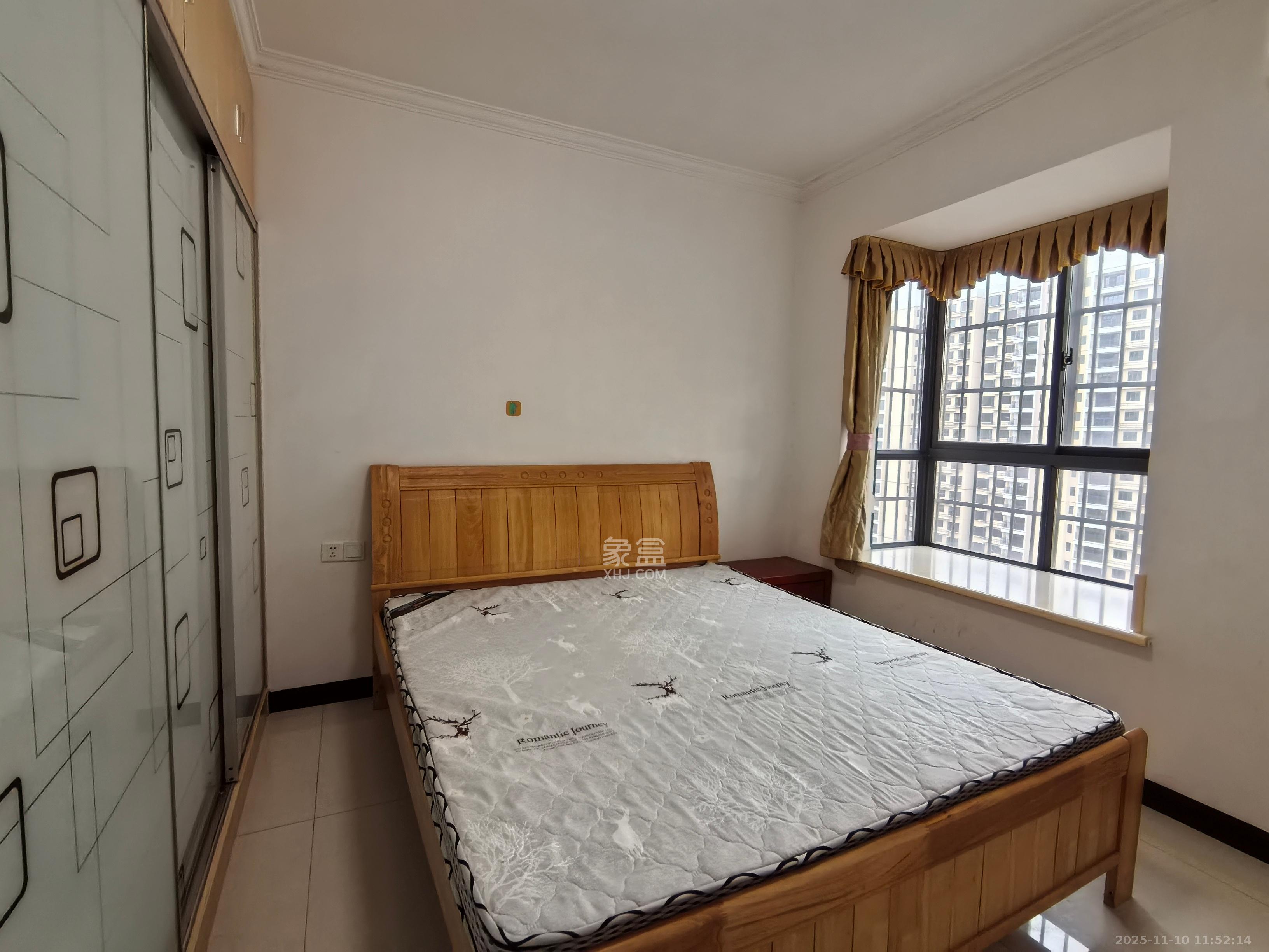 观沙嘉园  2室2厅1卫    2100.0元/月室内图