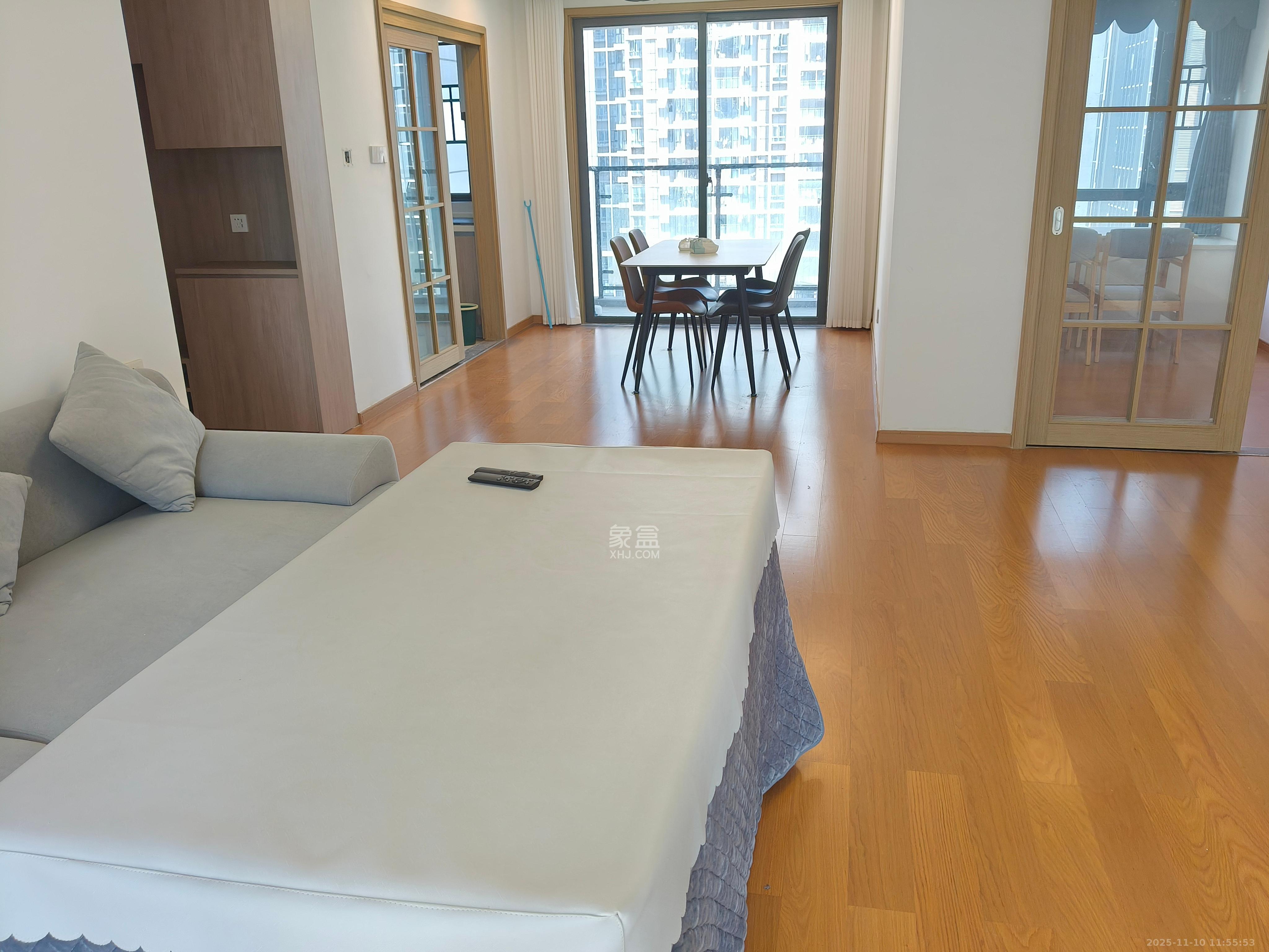 清控湖山雅居北区 4室2厅2卫 3000.0元/月 清控湖山雅居北区 4室2厅2卫 3000.0元/月室内图