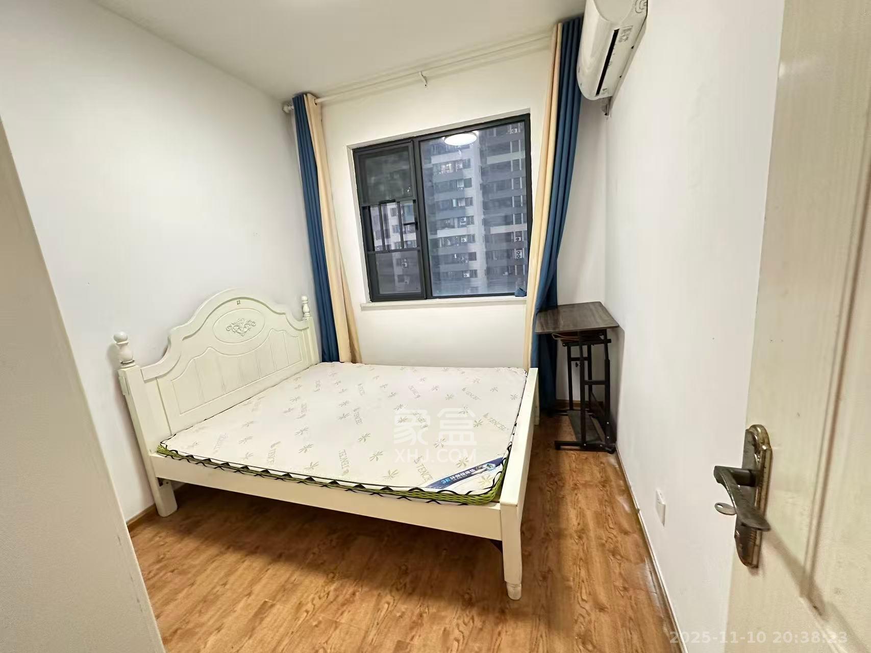 长房云时代  3室2厅2卫    2800.0元/月室内图