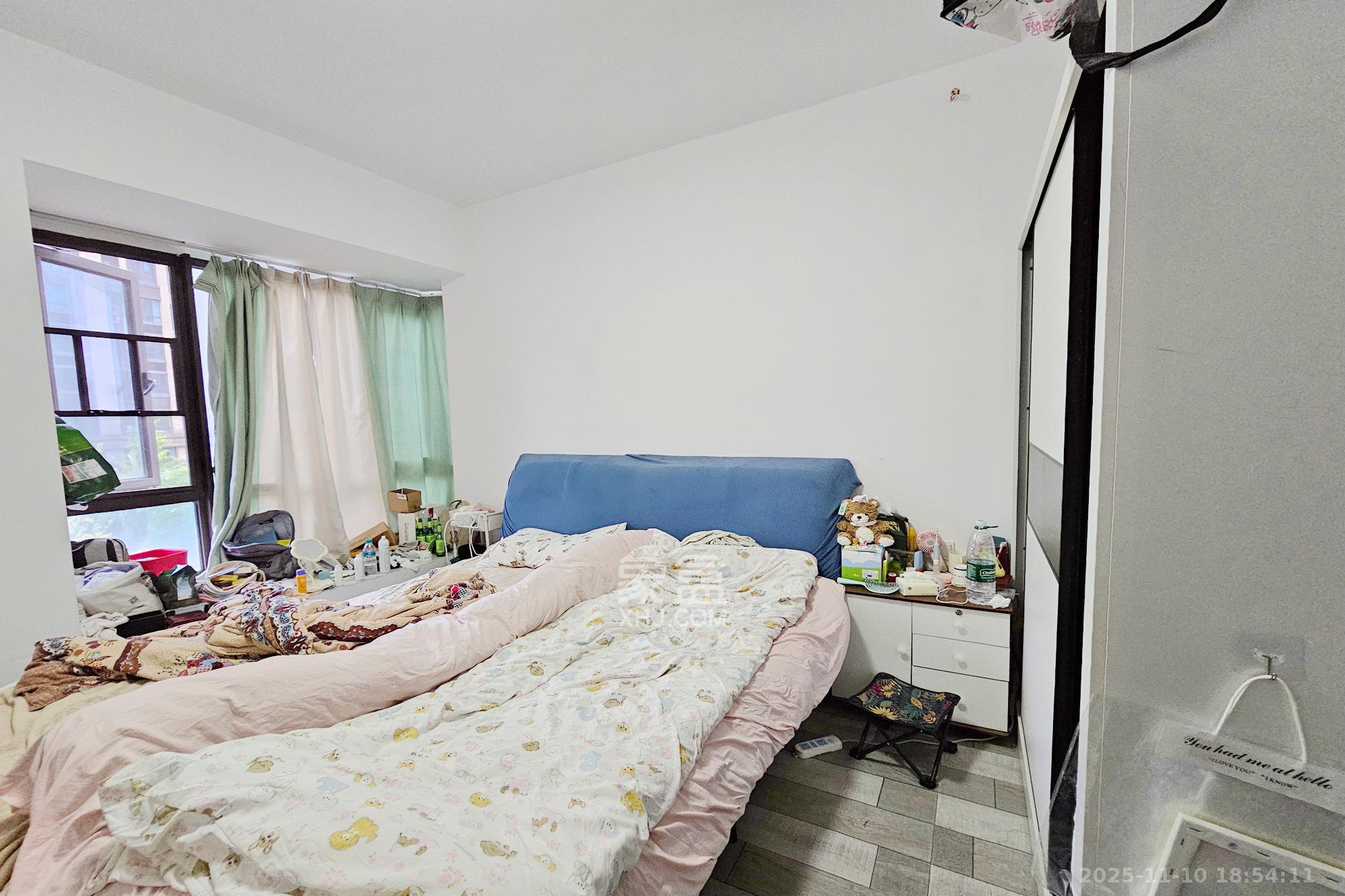 明昇壹城（明昇时代广场）二期  1室0厅0卫    190.0万卧室