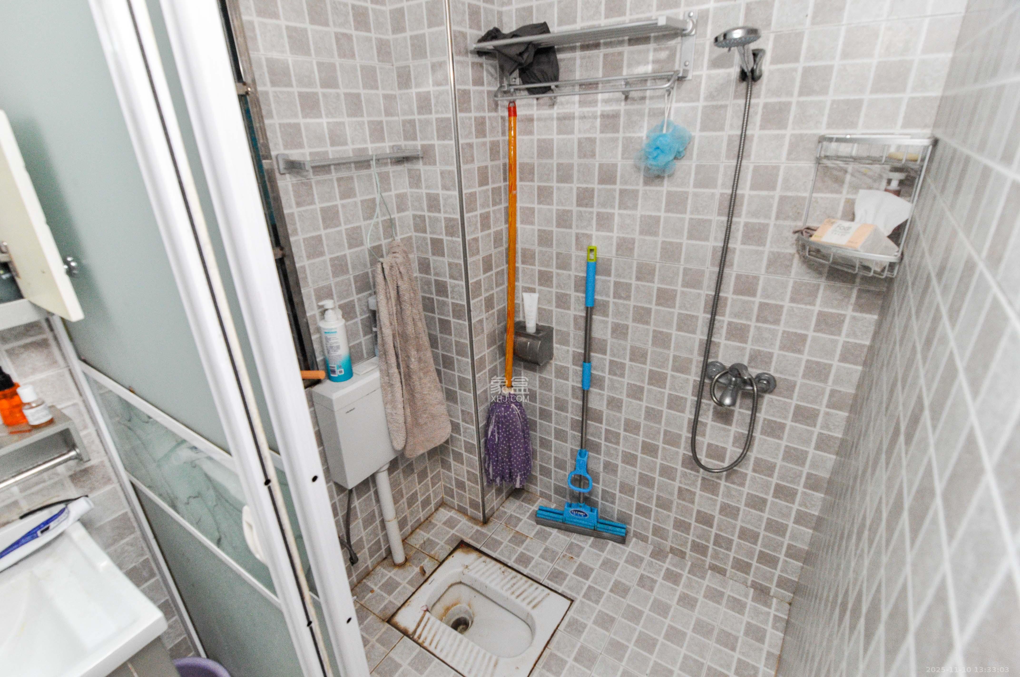 阿普阿布 1室1厅1卫 52.0万 阿普阿布 1室1厅1卫 52.0万卫生间