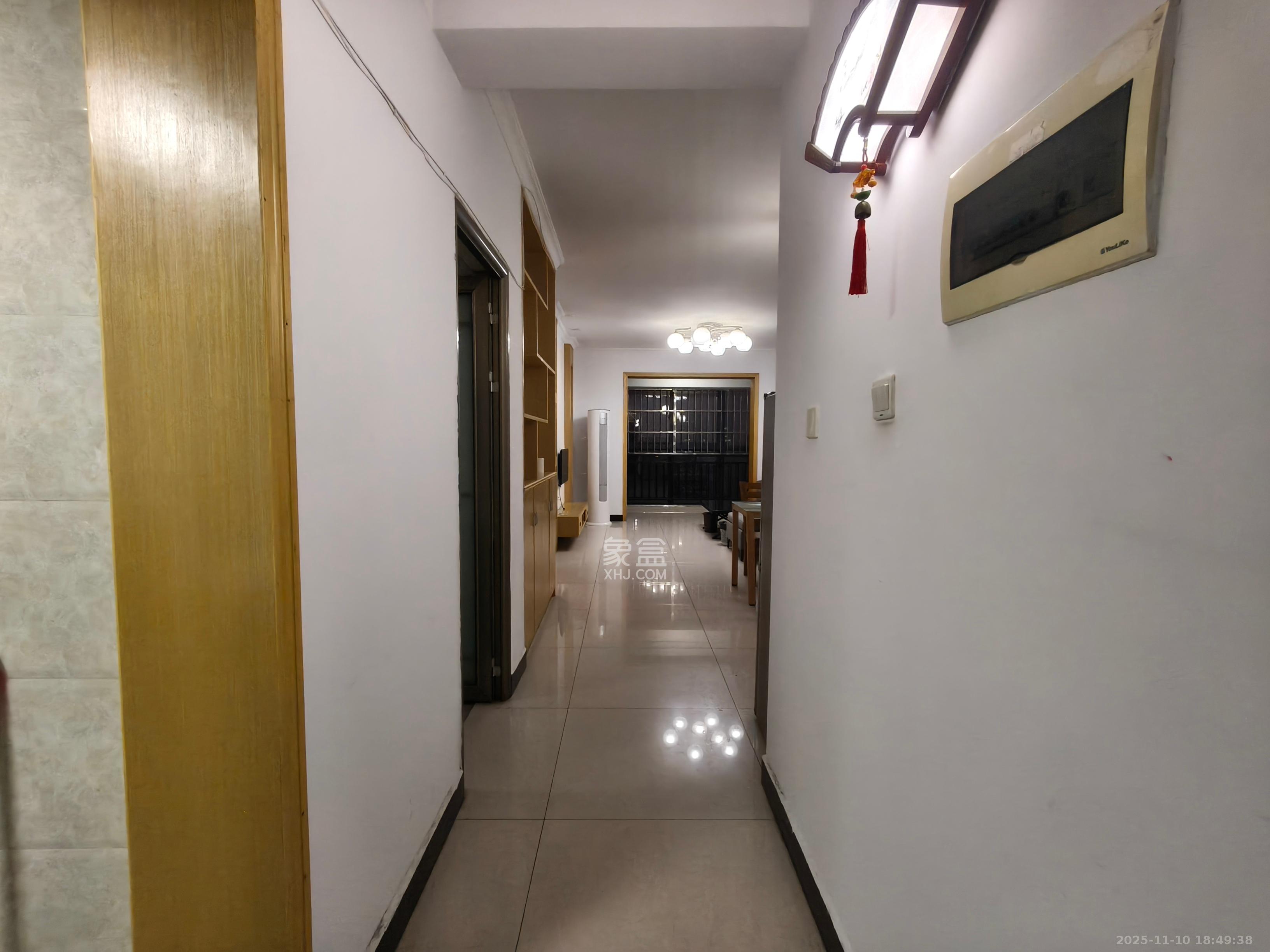 锦湘国际星城三期（锦绣苑）  2室1厅1卫    2200.0元/月