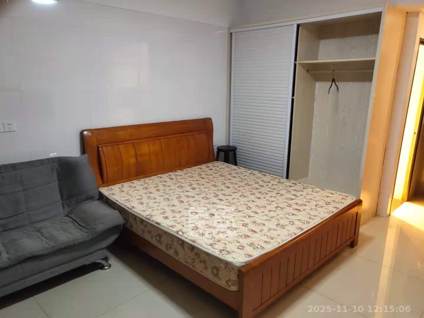 同鑫家园 1室1厅1卫 1300.0元/月 同鑫家园 1室1厅1卫 1300.0元/月室内图