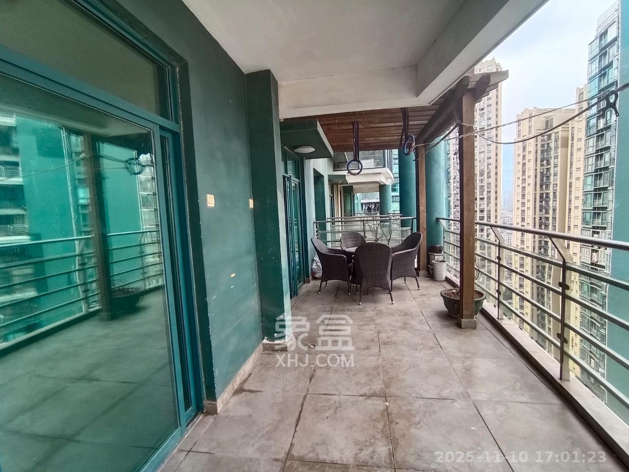 华盛新外滩 4室2厅2卫 4200.0元/月 华盛新外滩 4室2厅2卫 4200.0元/月室内图