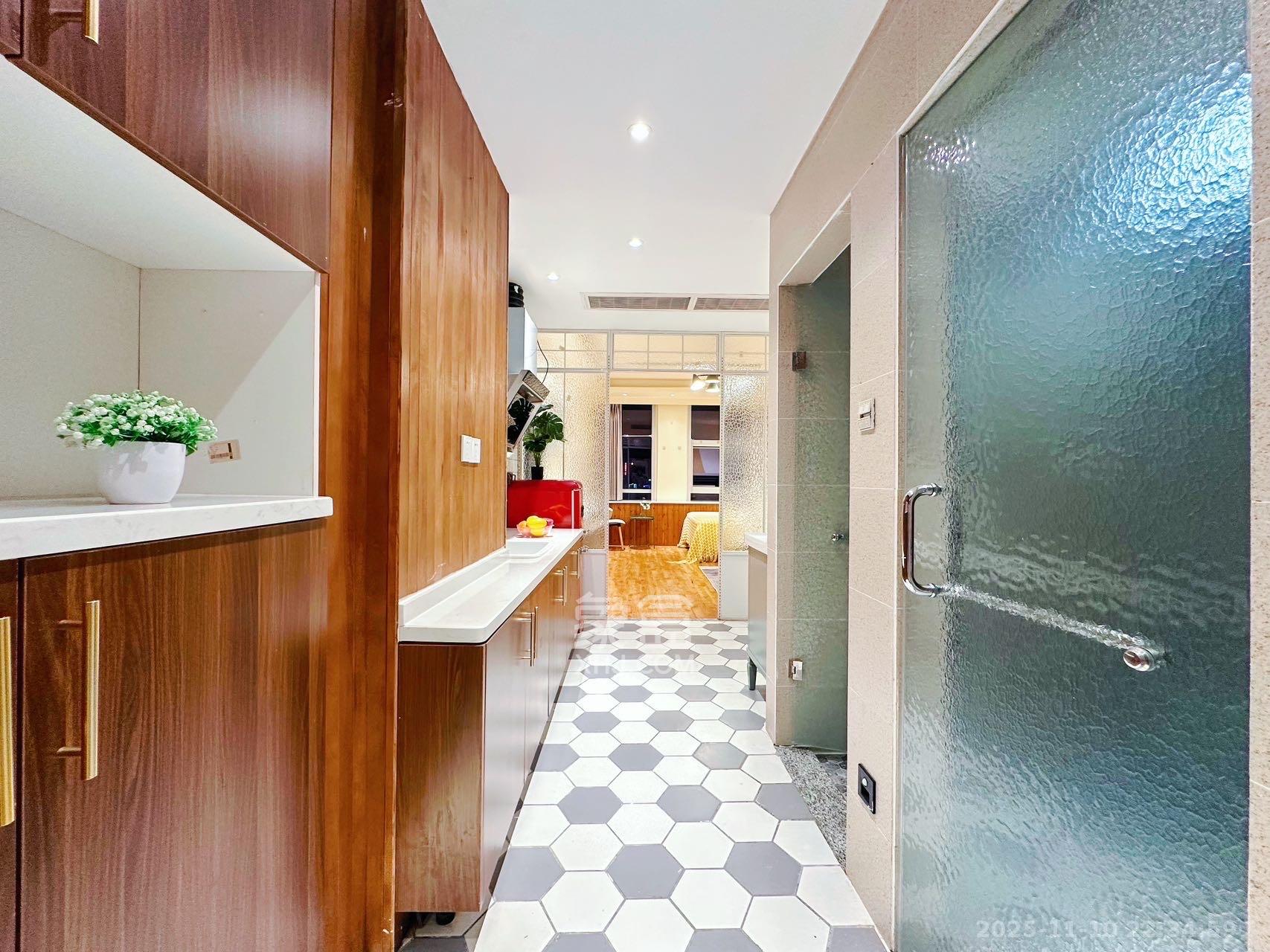 宇成朝阳广场  1室1厅1卫    2508.0元/月