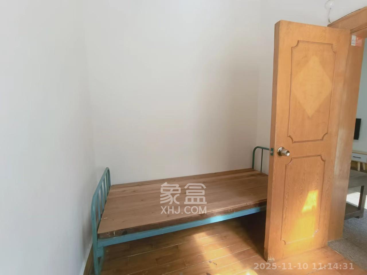 桐荫里社区 1室0厅0卫 1500.0元/月 桐荫里社区 1室0厅0卫 1500.0元/月室内图