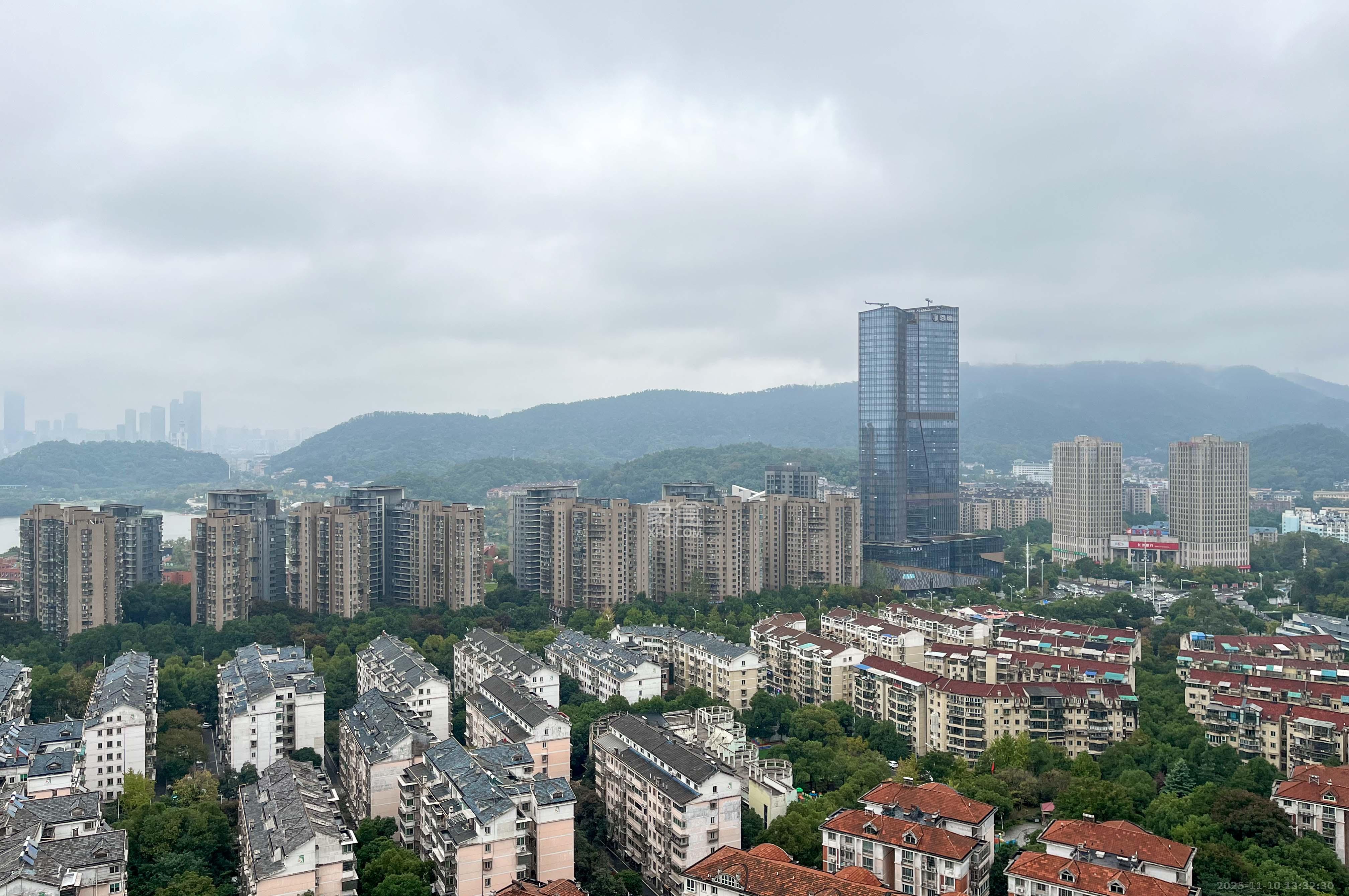 金地峯范  4室2厅2卫    259.0万其他