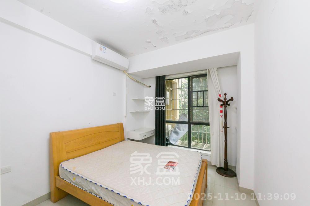 康斯丹郡（融程领秀佳园）  3室2厅1卫    1800.0元/月室内图